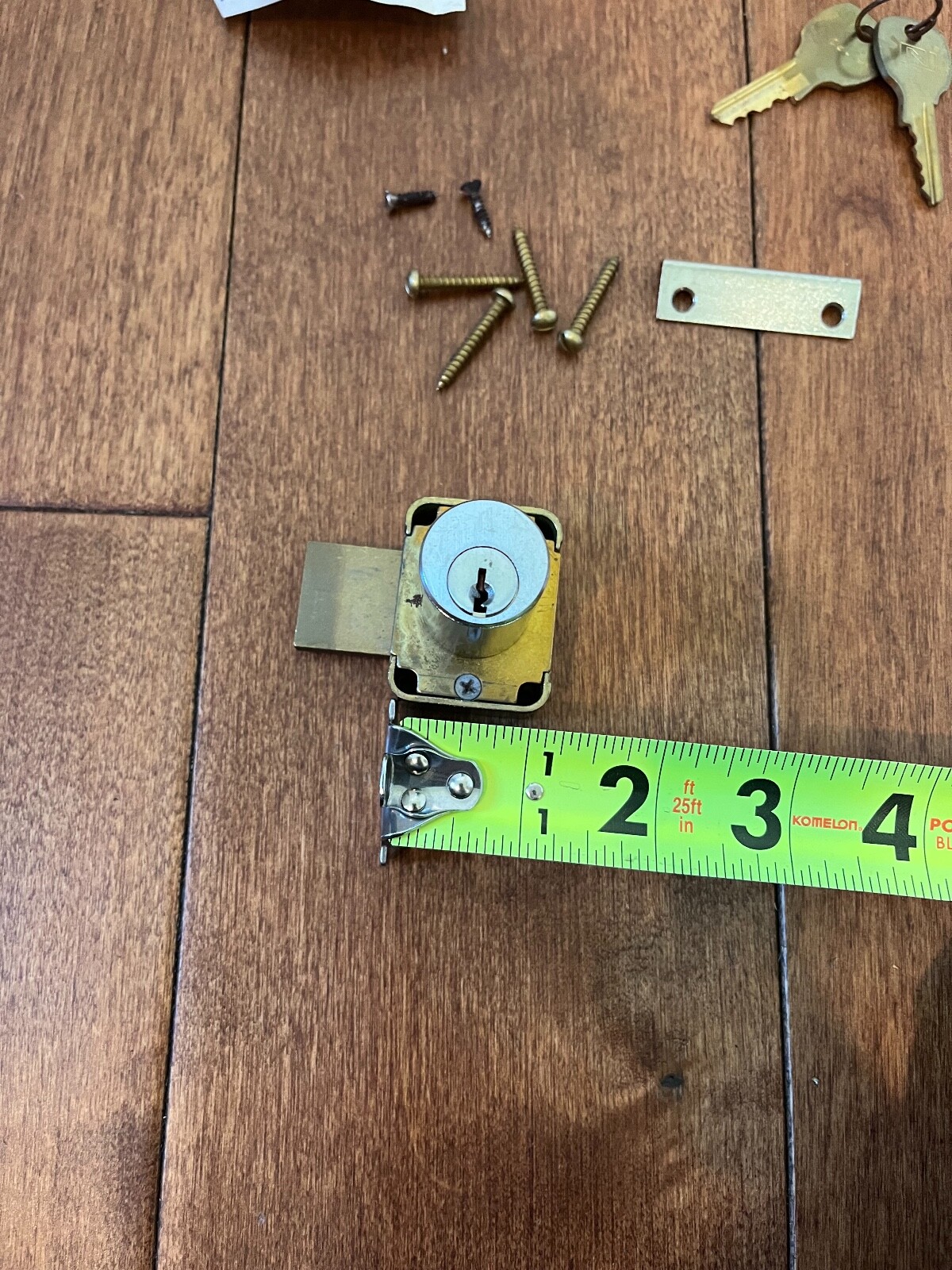 NATIONAL LOCK,4 PIN TUMBLER SURFACE MOUNT DEADBOLT DOOR/CABINET LOCK W KEYS,VTG
