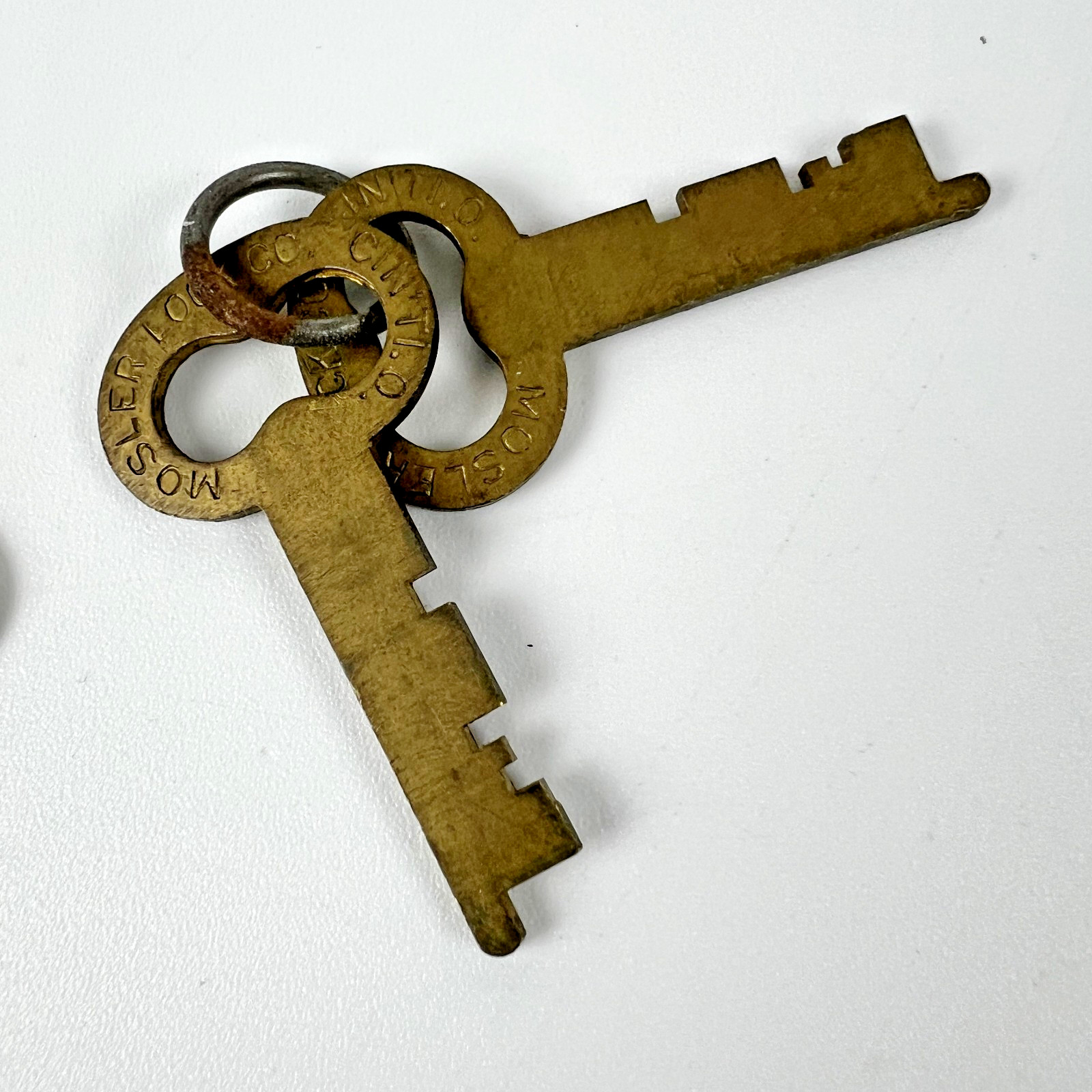 Lot of 95 Vintage Skeleton/Barrel Keys Various Shapes LOT #3 Eagle Codes? X101