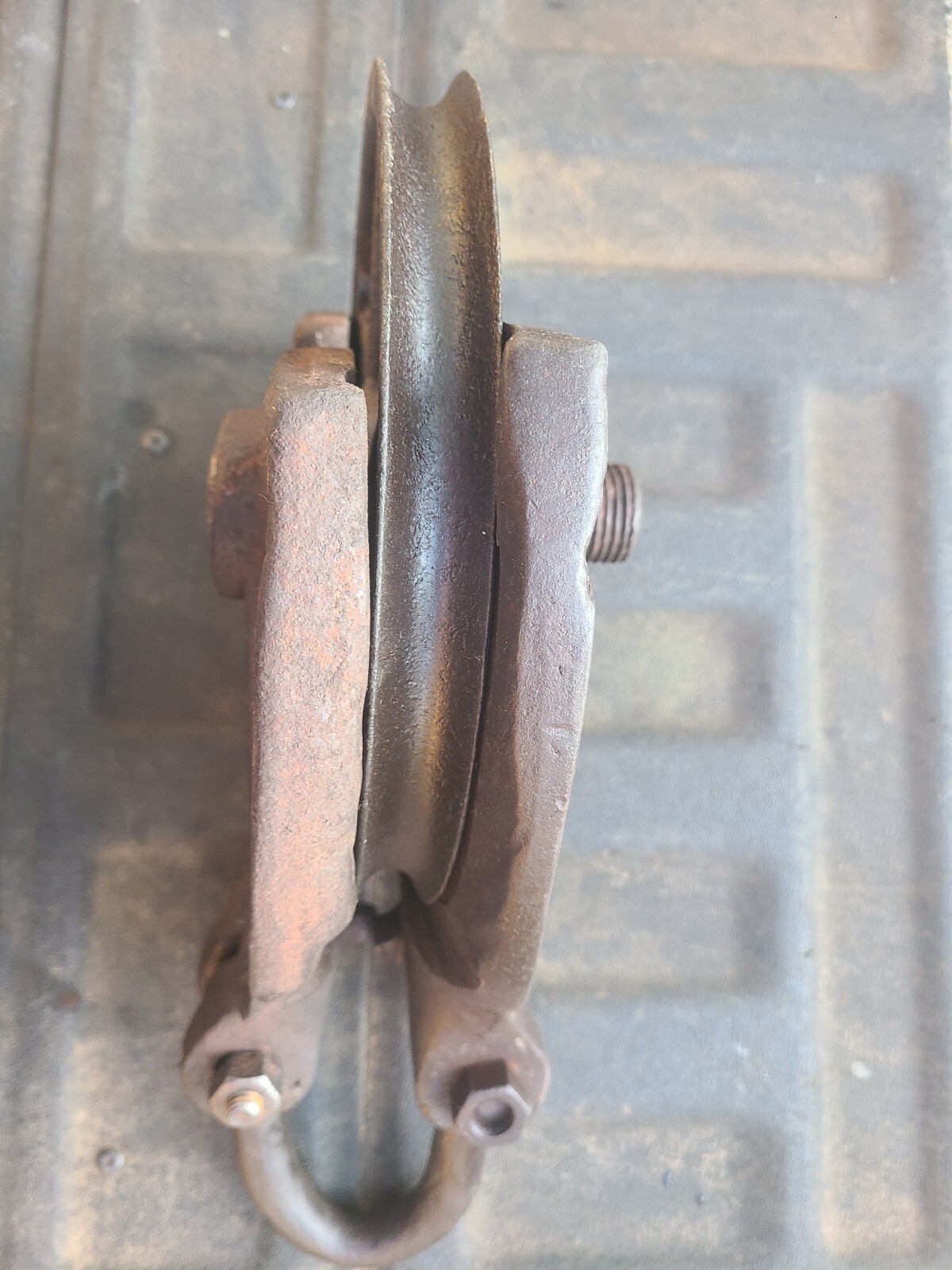 Antique Vintage Cast Iron Pulley Washington Iron Works no. 10