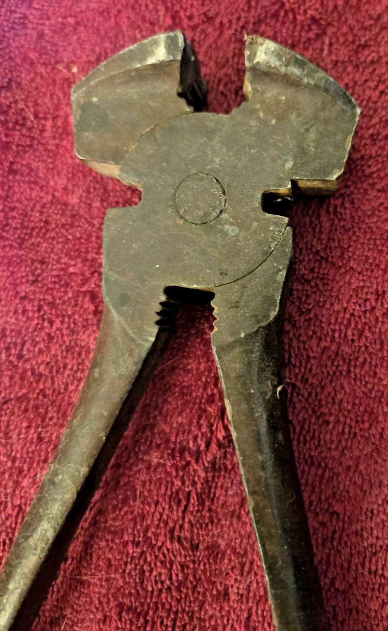 Vintage Fencing Pliers Unbranded Made in USA 10.25″ Long