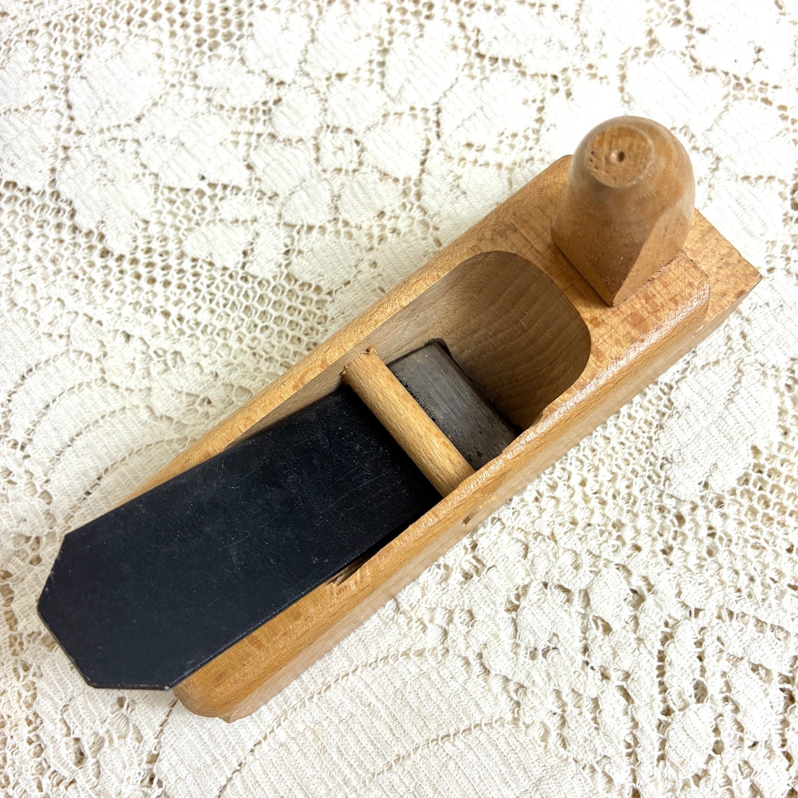Antique Wood Block Hand Plane Vintage Carpenter Hand Tool Prim Woodworking AS IS