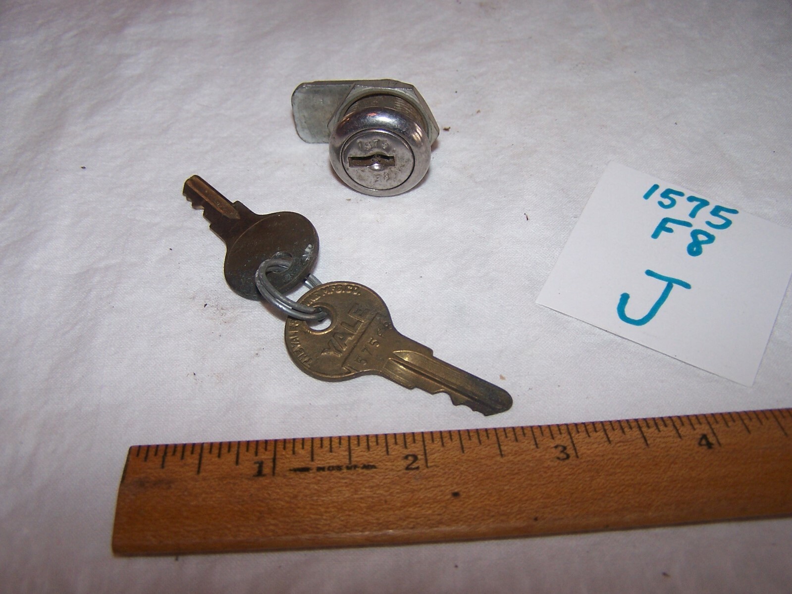 Vintage 1575 F8 LOCK & KEYS – Lot J