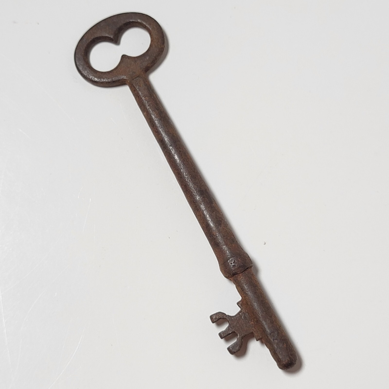 Vtg Old Solid Barrel Antique Skeleton Key Unmarked Approx 3 5/8″ Long Cat#J12-81