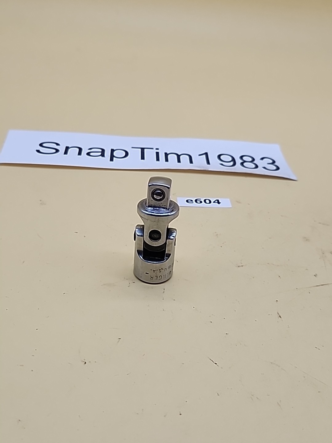 Challenger-1280- 3/8″ Chrome Universal Swivel Flex Joint USA