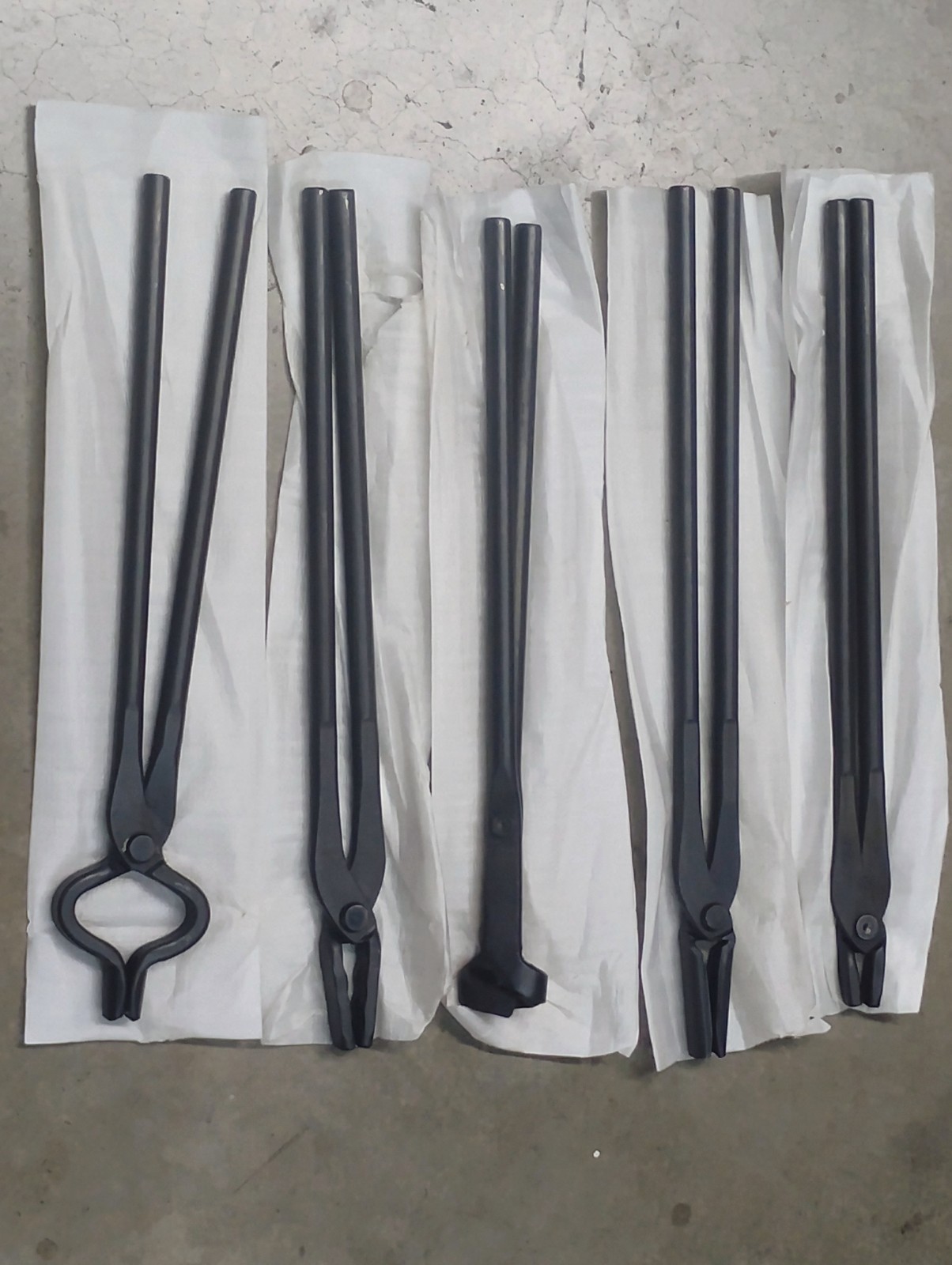 5Pcs Knife Making Tongs Set Bladesmith Blacksmith Tongs for Anvil Vise Forge NEW