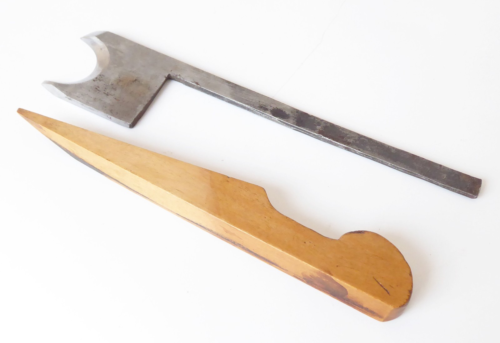Fine W. Coates of Manchester, 1 1/8” Beading Plane