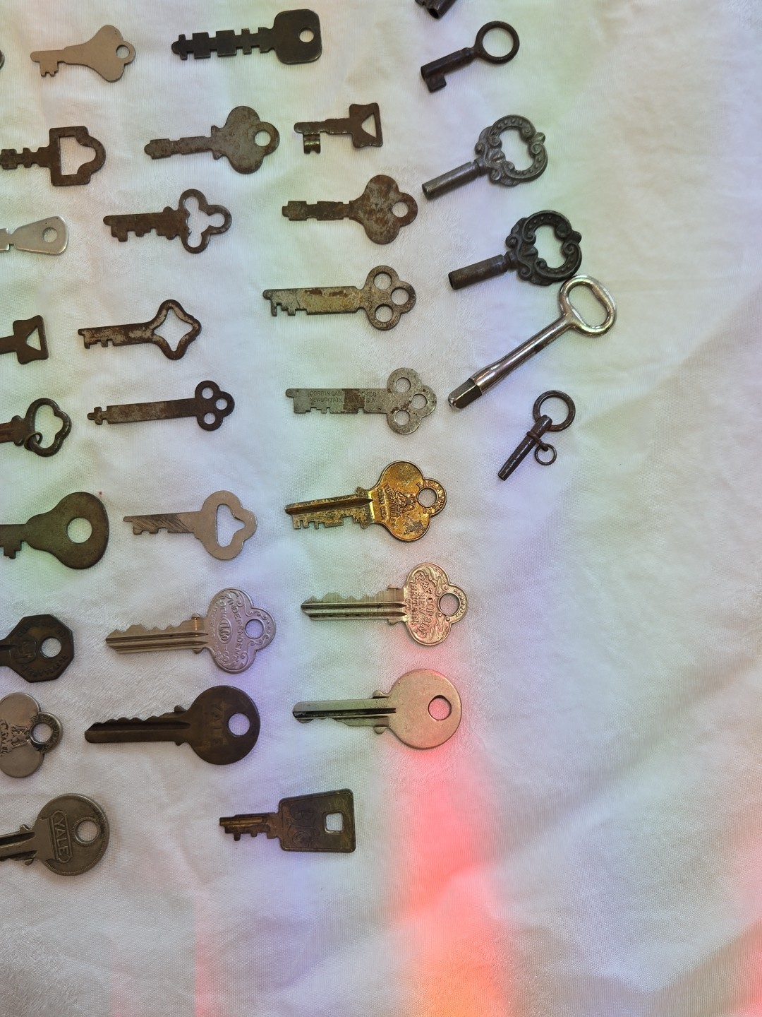 Lot Of 68 Antique Skeleton Keys Flat & Barreled & Vintage Keys