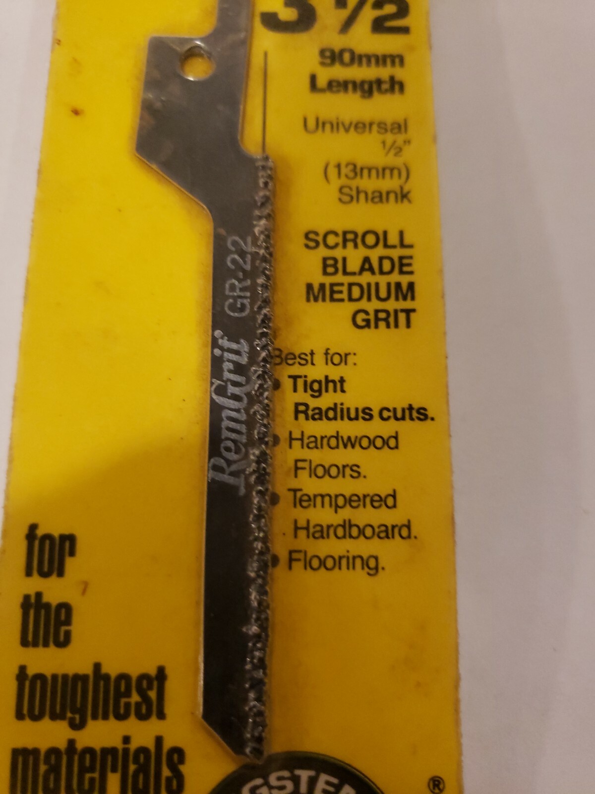 REMGRIT TUNGSTEN CARBIDE GRIT EDGE. RECIPROCATING SAW BLADE FOR HARDWOOD FLOOR