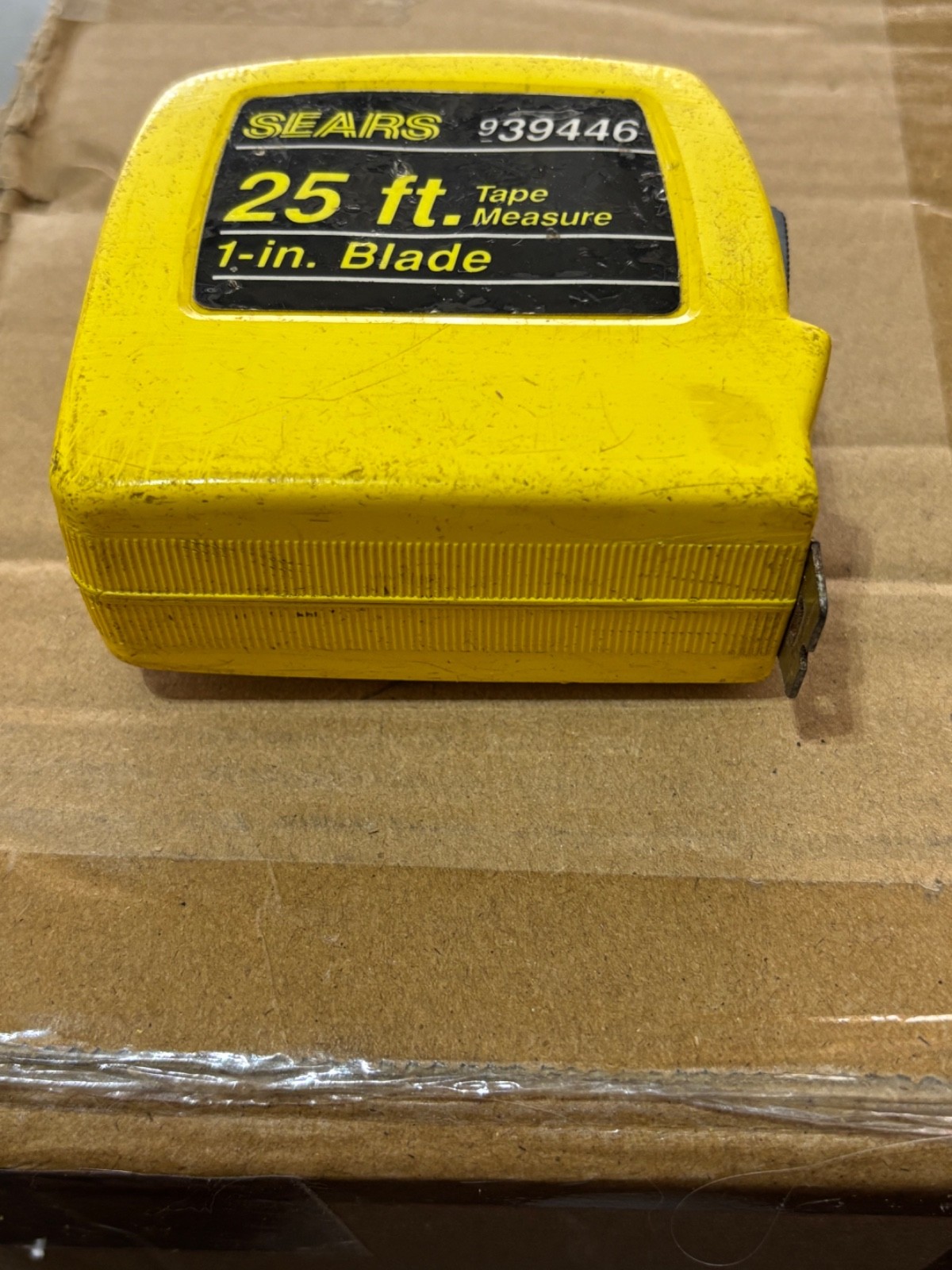 Vintage Sears 25′ Tape Measure 939446 1” Blade Yellow. rack a OK