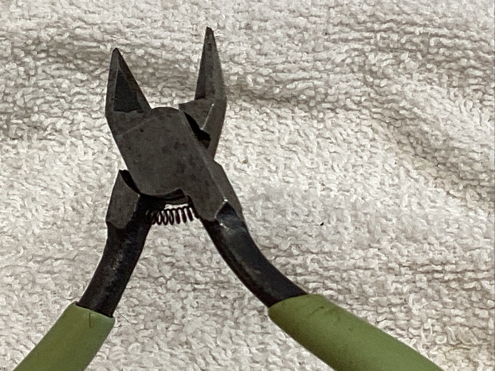 Vintage Utica 4″-inch Diagonal Cutter Pliers Spring Loaded