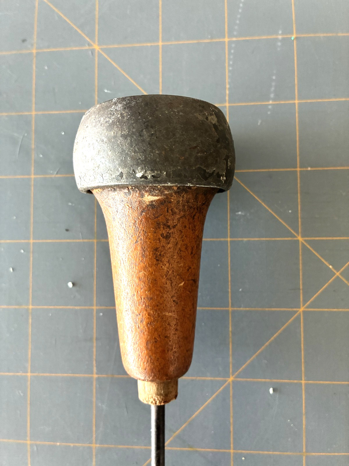 Vintage / Antique Yankee Scratch Awl – 9″