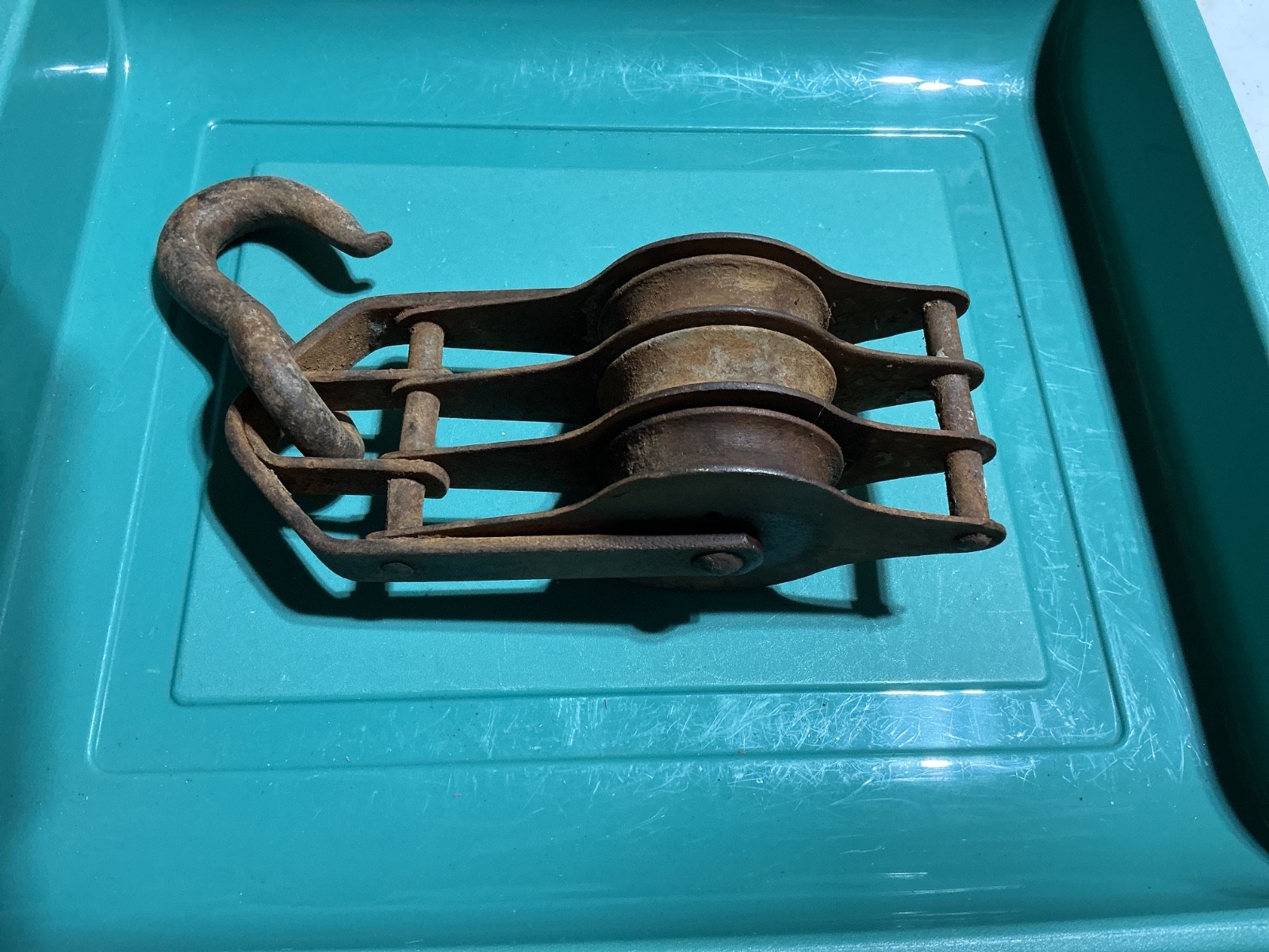 Vintage Hall Mfg. Metal Triple Wheel Pulley with Cast Iron Hook Monticello, Iowa