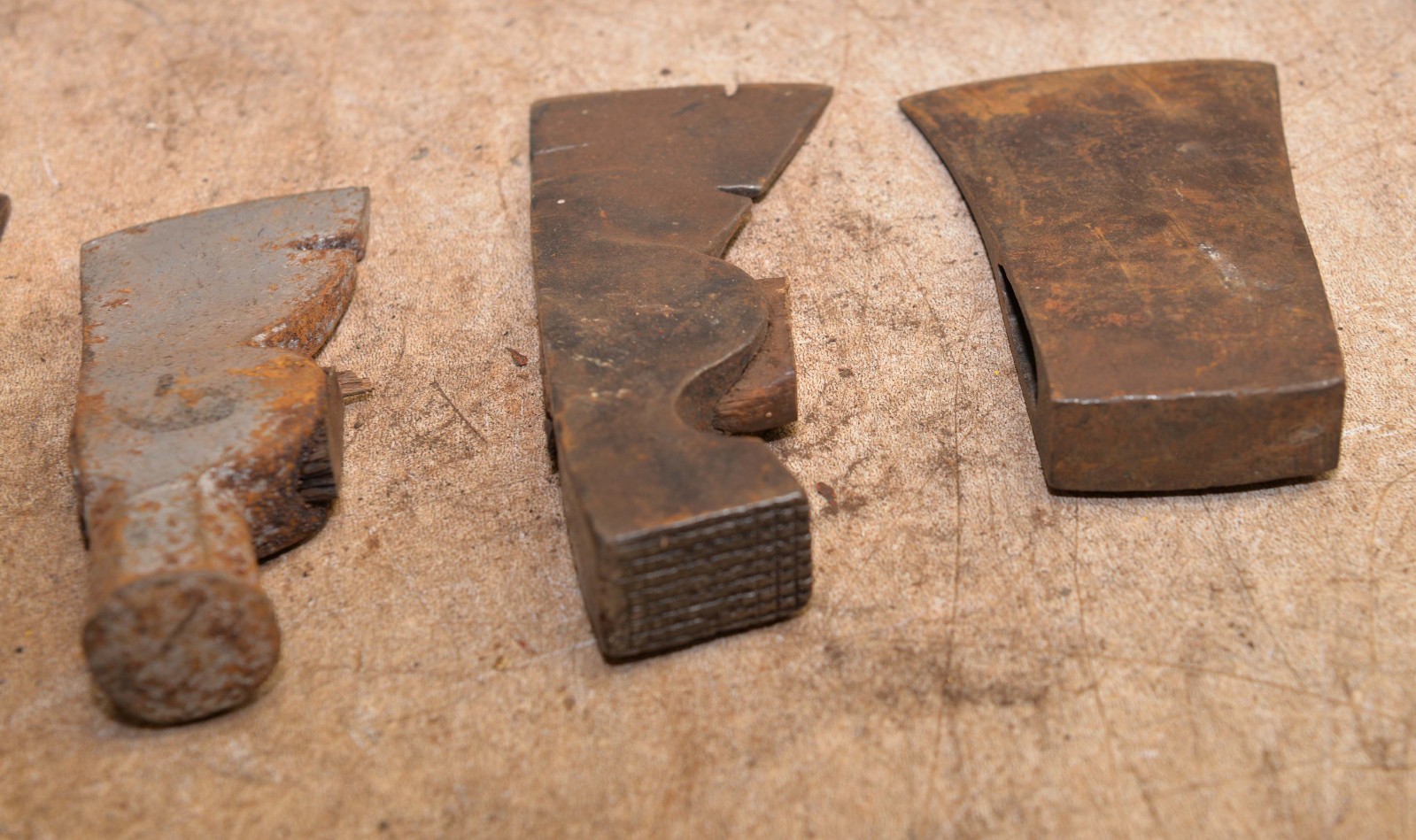 10 axe hatchet heads vintage collectible restoration parts repair ax tool lot G2