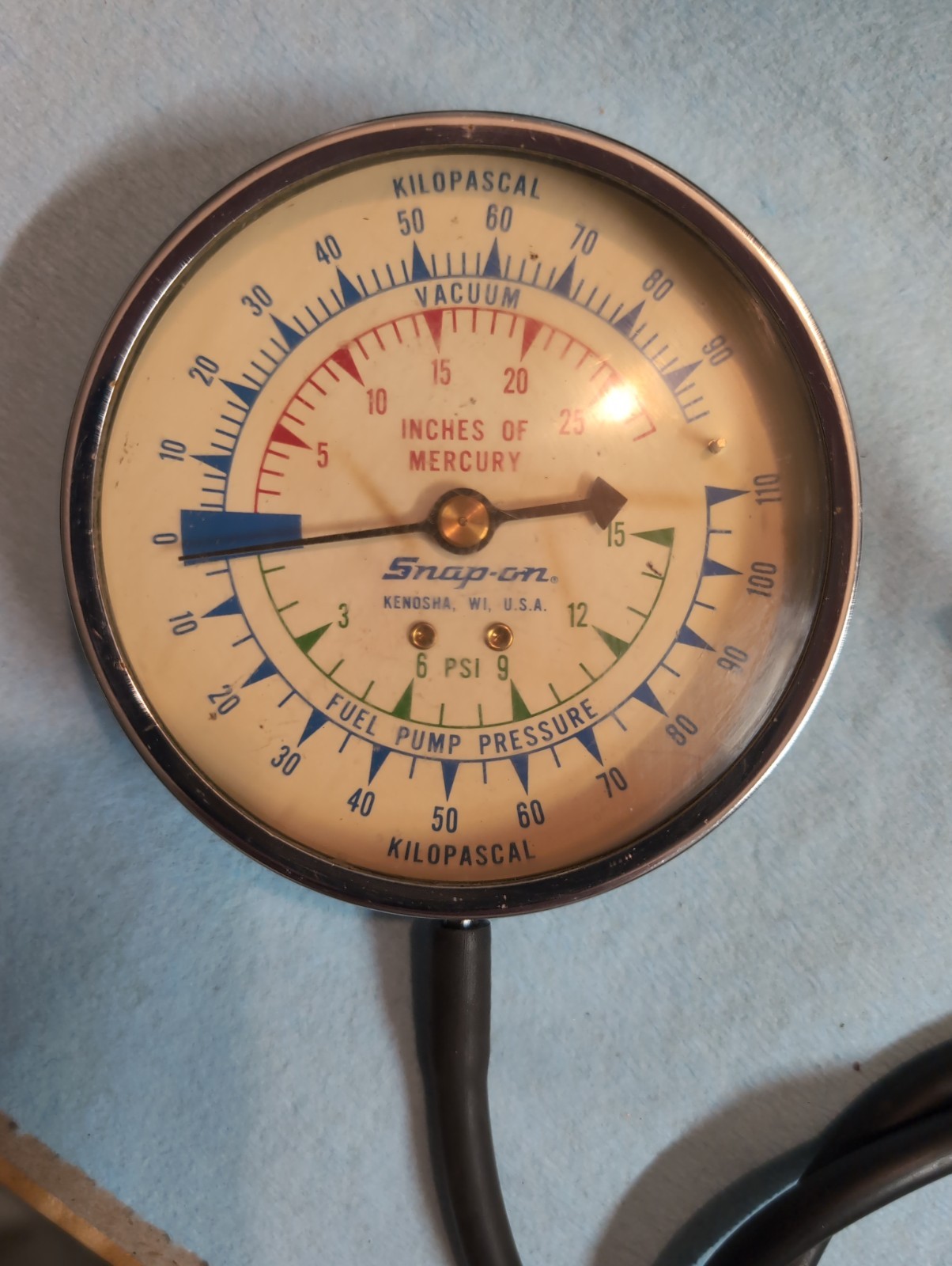 SNAP-ON TOOLS VACUUM & FUEL PUMP PRESSURE GAUGE MT14E – MADE IN USA – GAGE
