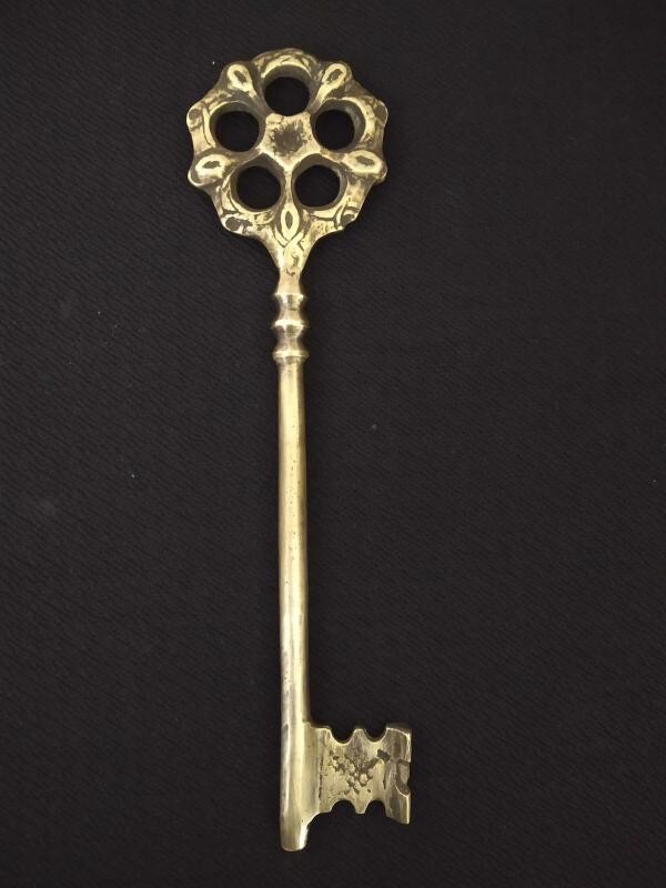 Key Big Large Antique Vintage Style old Brass Skeleton Key Home Office Decor