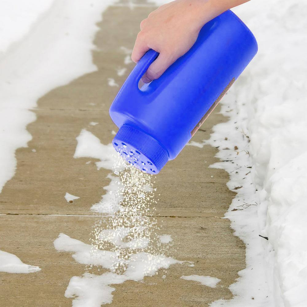 Hand-Held Spreader Container – Shaker Style Lid, Handle, and 2.3 L Capacity for