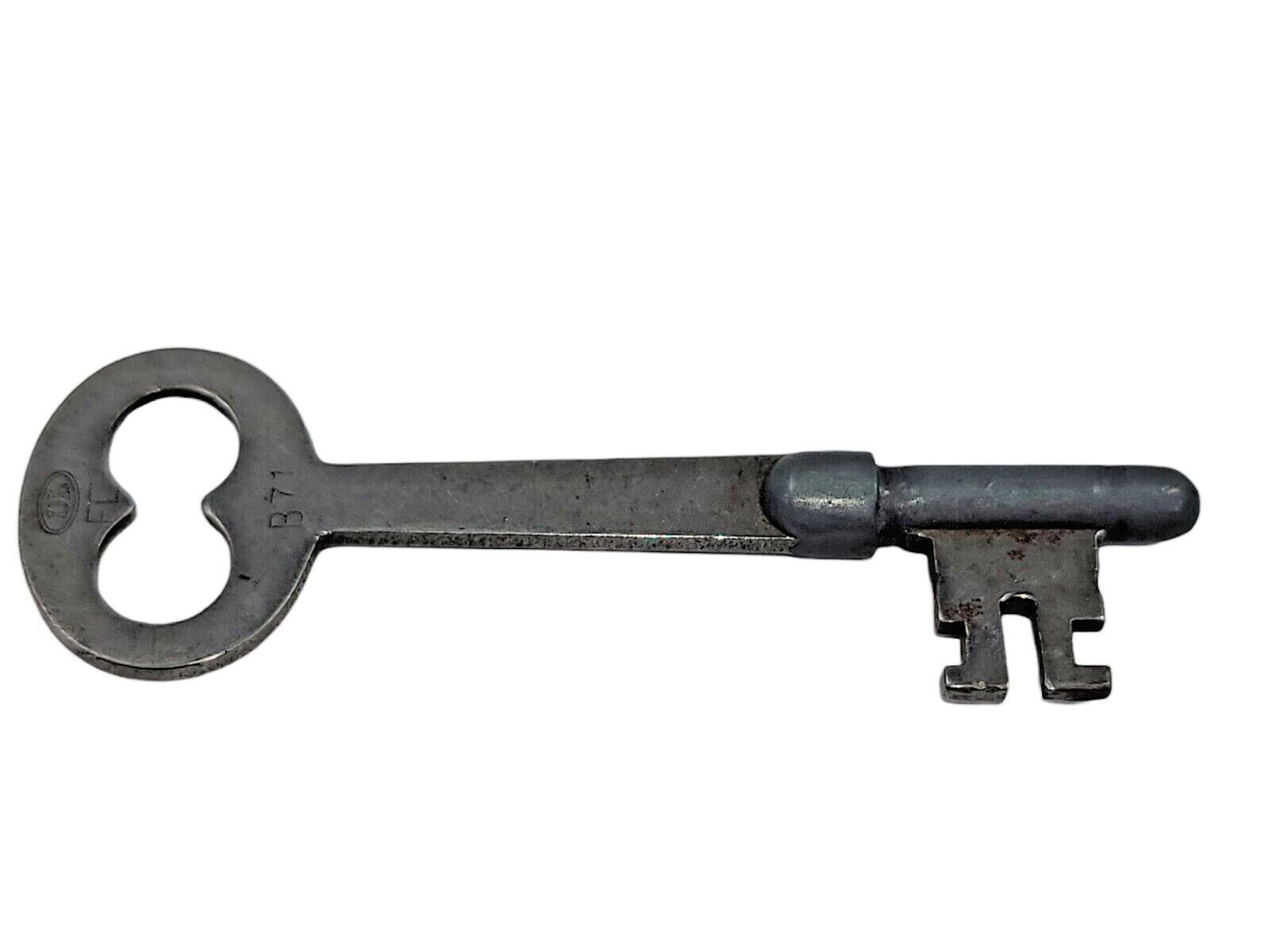 Vintage DL FC Skeleton Key Solid Body B71 – Mesures 2 3/4 Inches Long