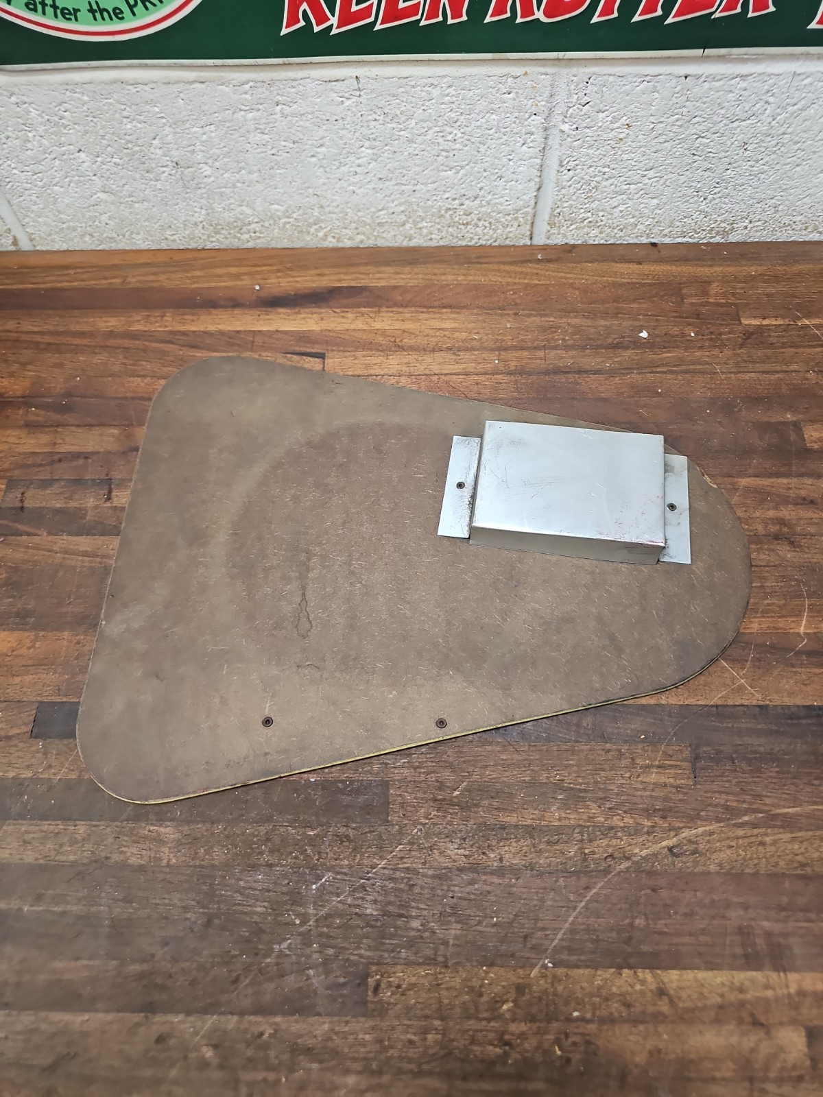 A98- RARE origianl Antique SIMONDS Si-Clone Saws Sign – Wood great graphic TOOLS