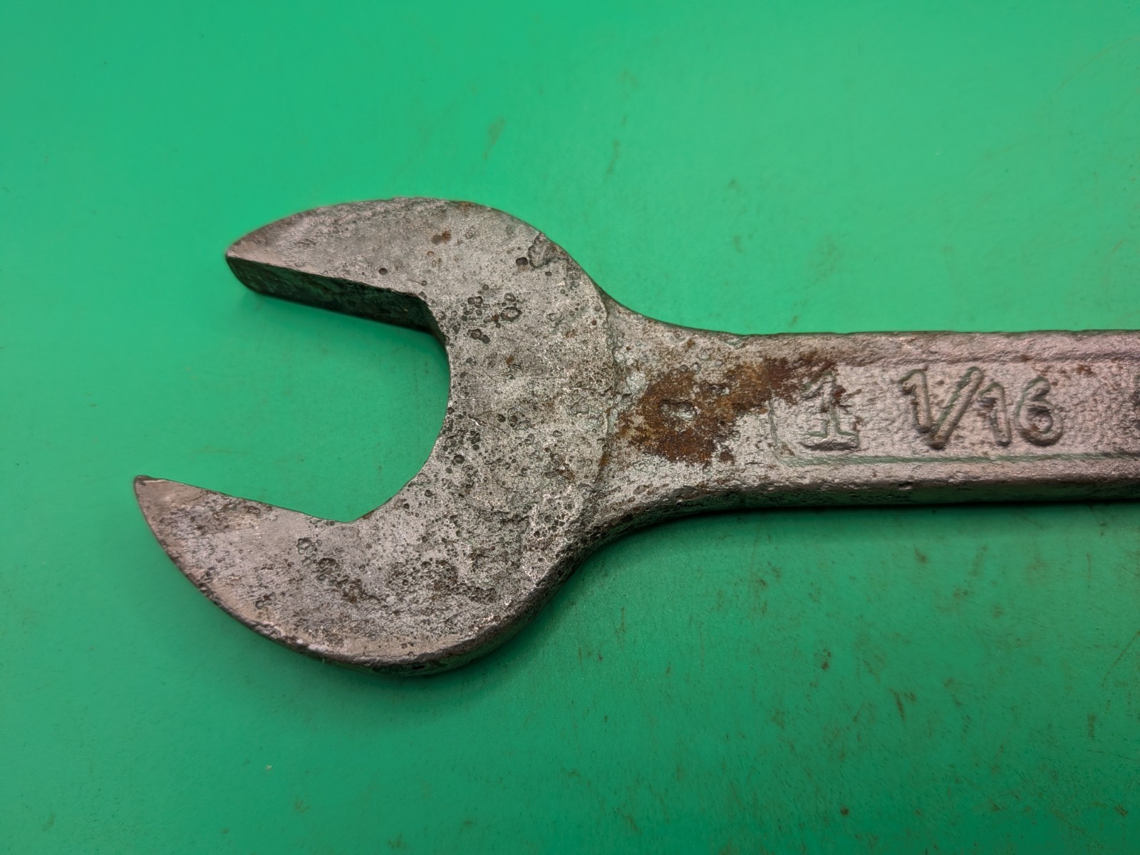 Vintage Plomb 1-1/8″ X 1-1/16″ Pebble Open End Wrench 3050 Plvmb Plumb USA