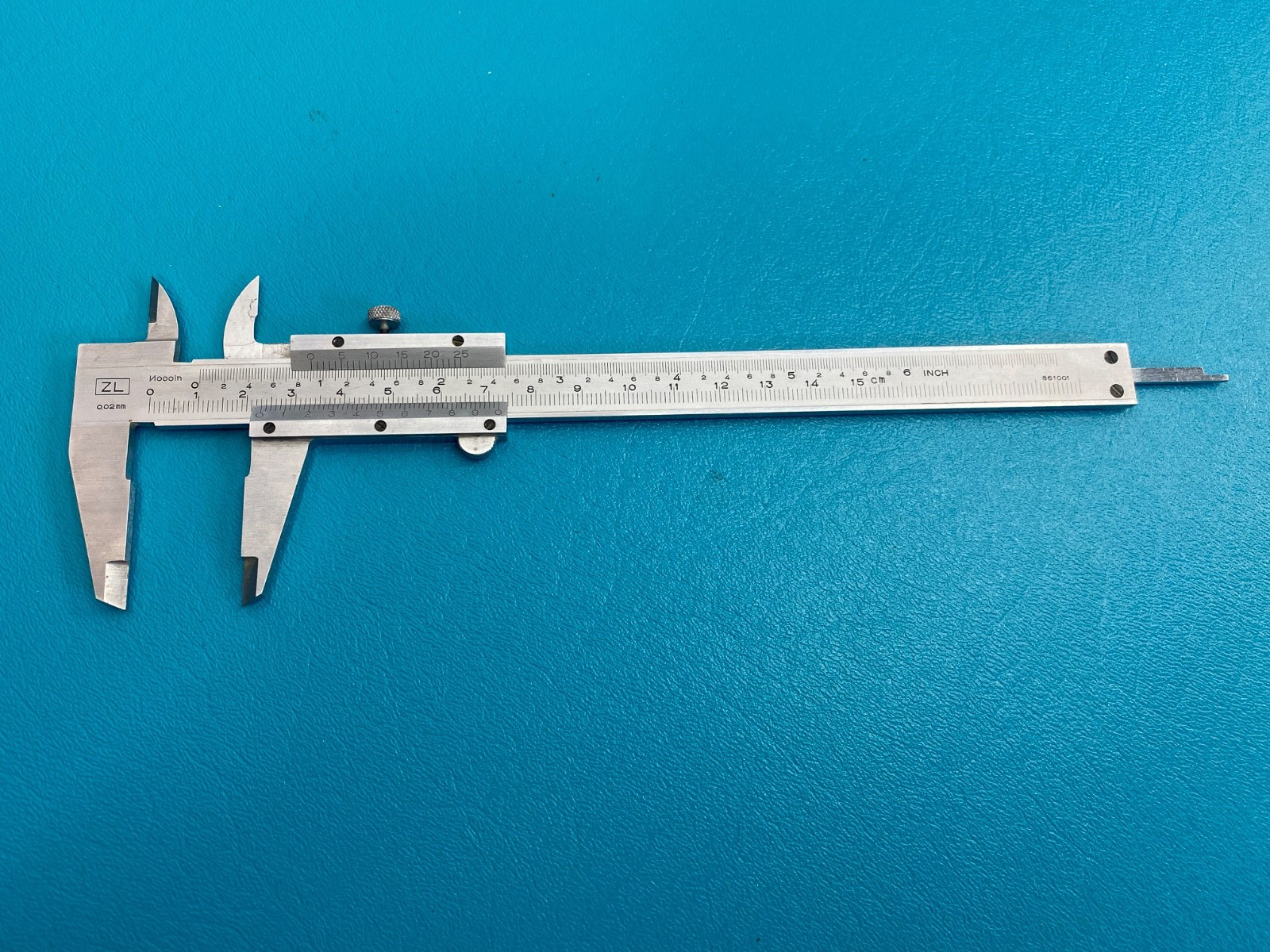 NZ 6″ CALIPER, MACHINIST/TOOLMAKER, CLEAN, WORKS GREAT