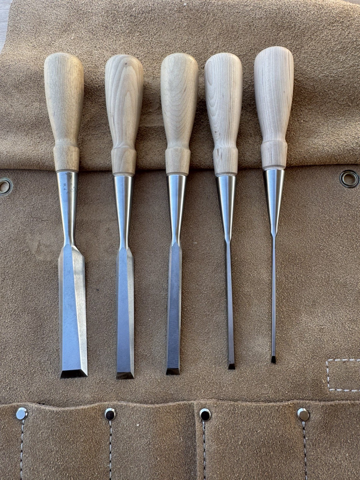 Set Of 5 Lie Nielsen Chisels – A2 – 3/4” 1/2” 1/8” 3/8” 3/16 – Maple Handles