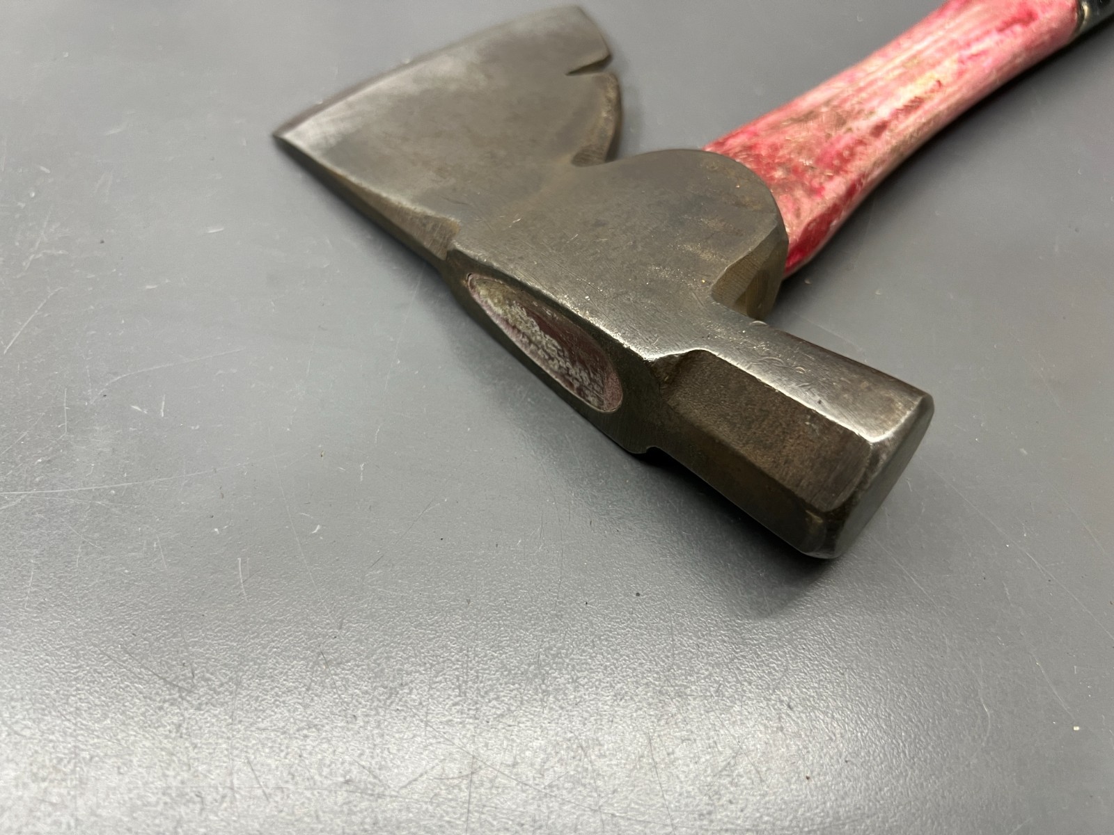 (H1) VINTAGE PLUMB FAH2 FIBERGLASS HATCHET HAMMER ROOFING DRYWALL – USA