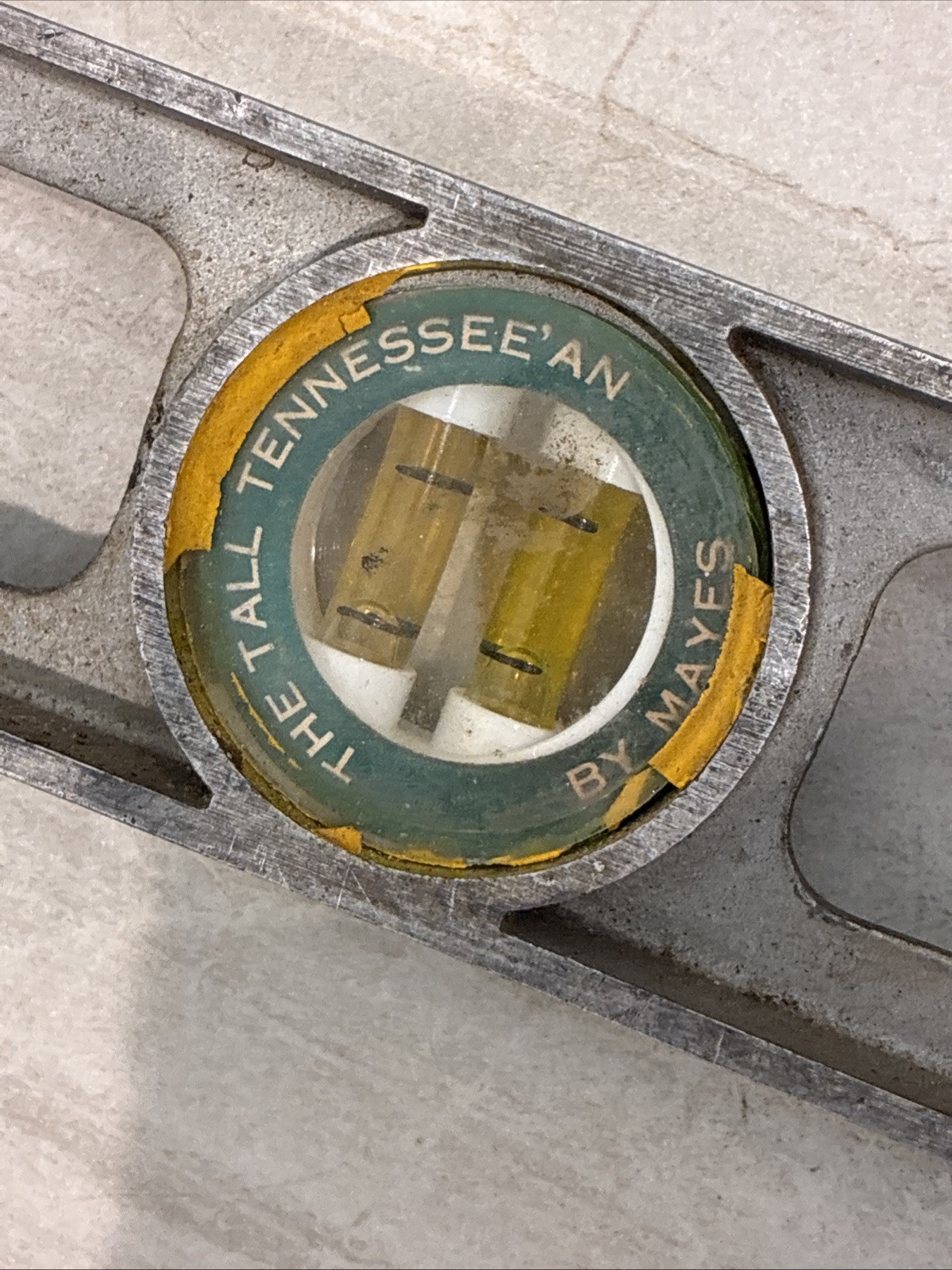 Vintage “The Tall Tennessee’an” by Mayes TT6-24″ Bubble Level Cast Aluminum USA