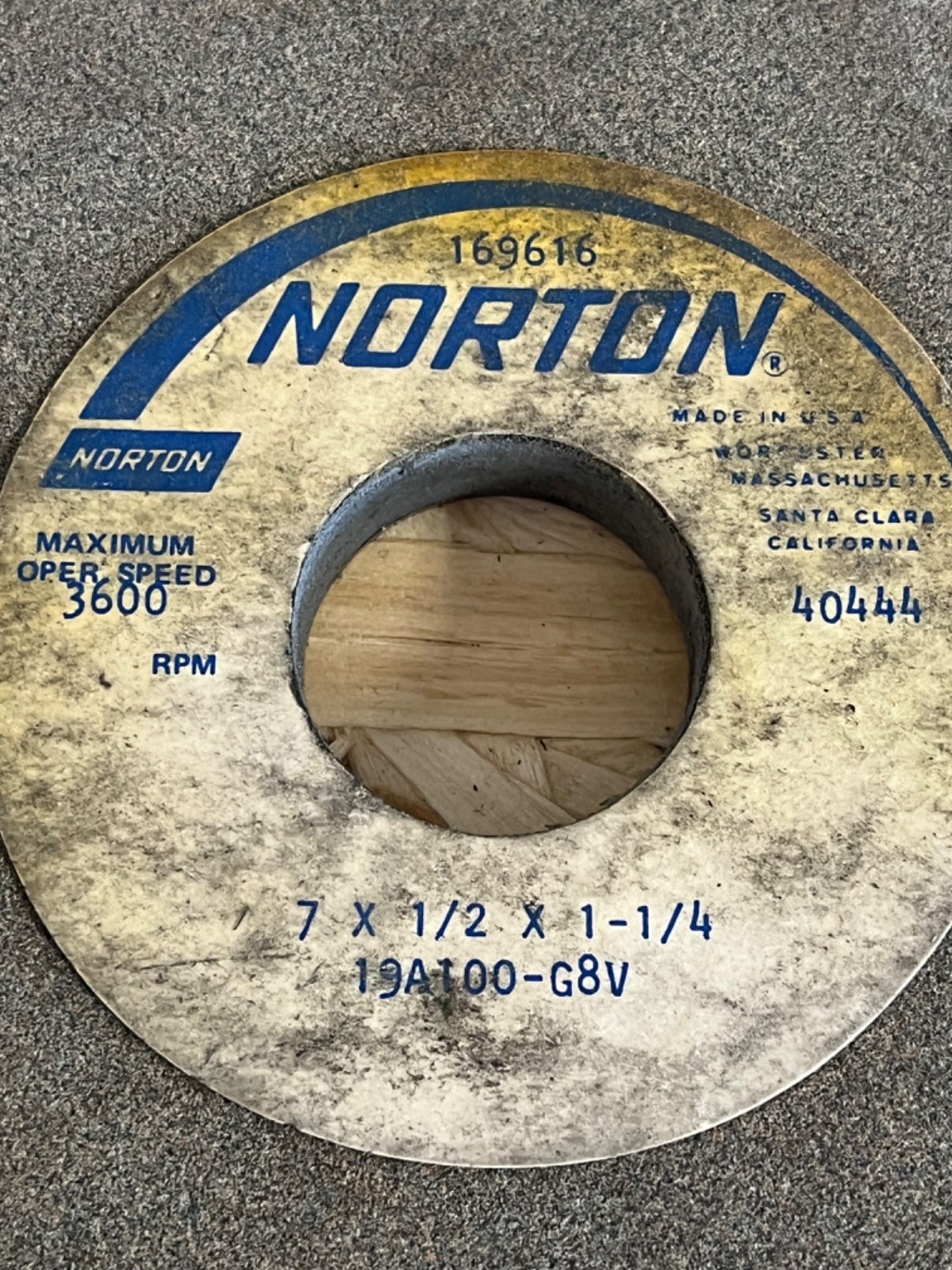 MACHINIST TOOL LATHE MILL Machinist Lot of 8 used Norton / MCS Grinding Wheels