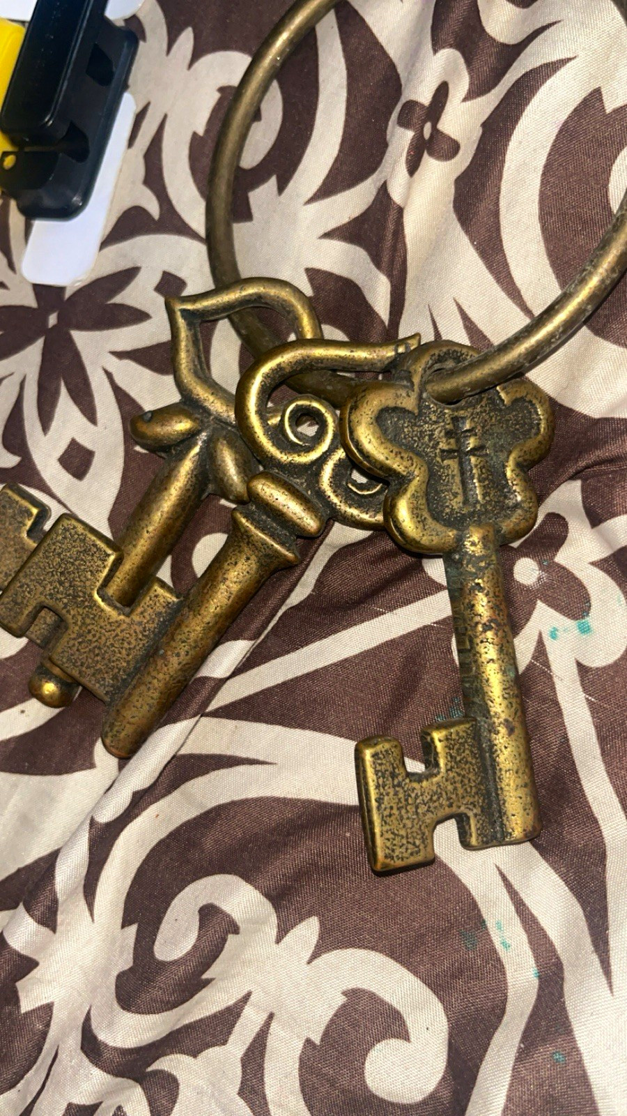 Antique Vintage Brass Metal Skeleton Keys Lot – Multiple Keys