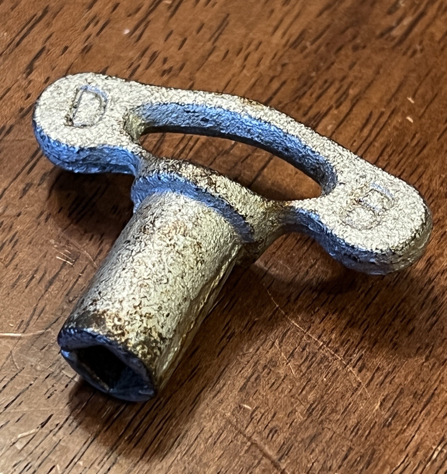 Vintage Dunham Bush Cast Iron 5/16″ Square Radiator Steam Valve Spigot Key