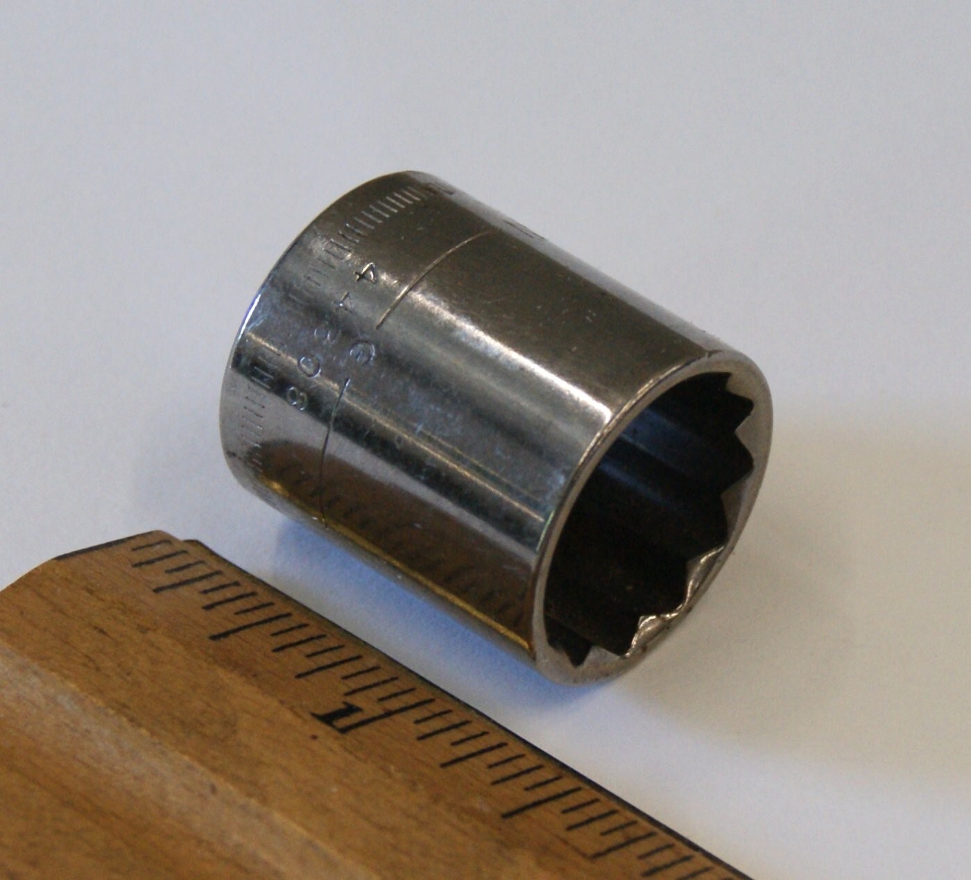 Craftsman USA Made 19 mm, 12 Point Socket, 3/8″ Drive, G 44308, S-9584