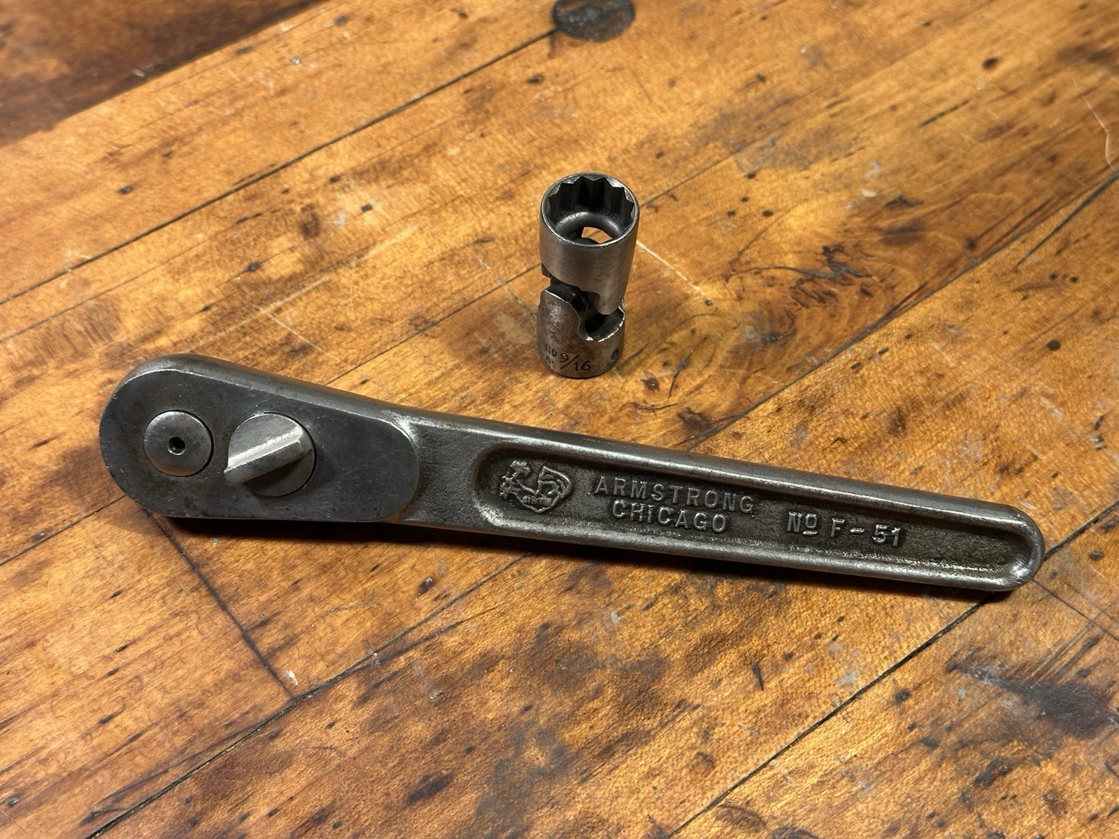 Armstrong Chicago No F-51 3/8 Ratchet Socket Wrench W/ Plumb 9/16 Swivel Socket