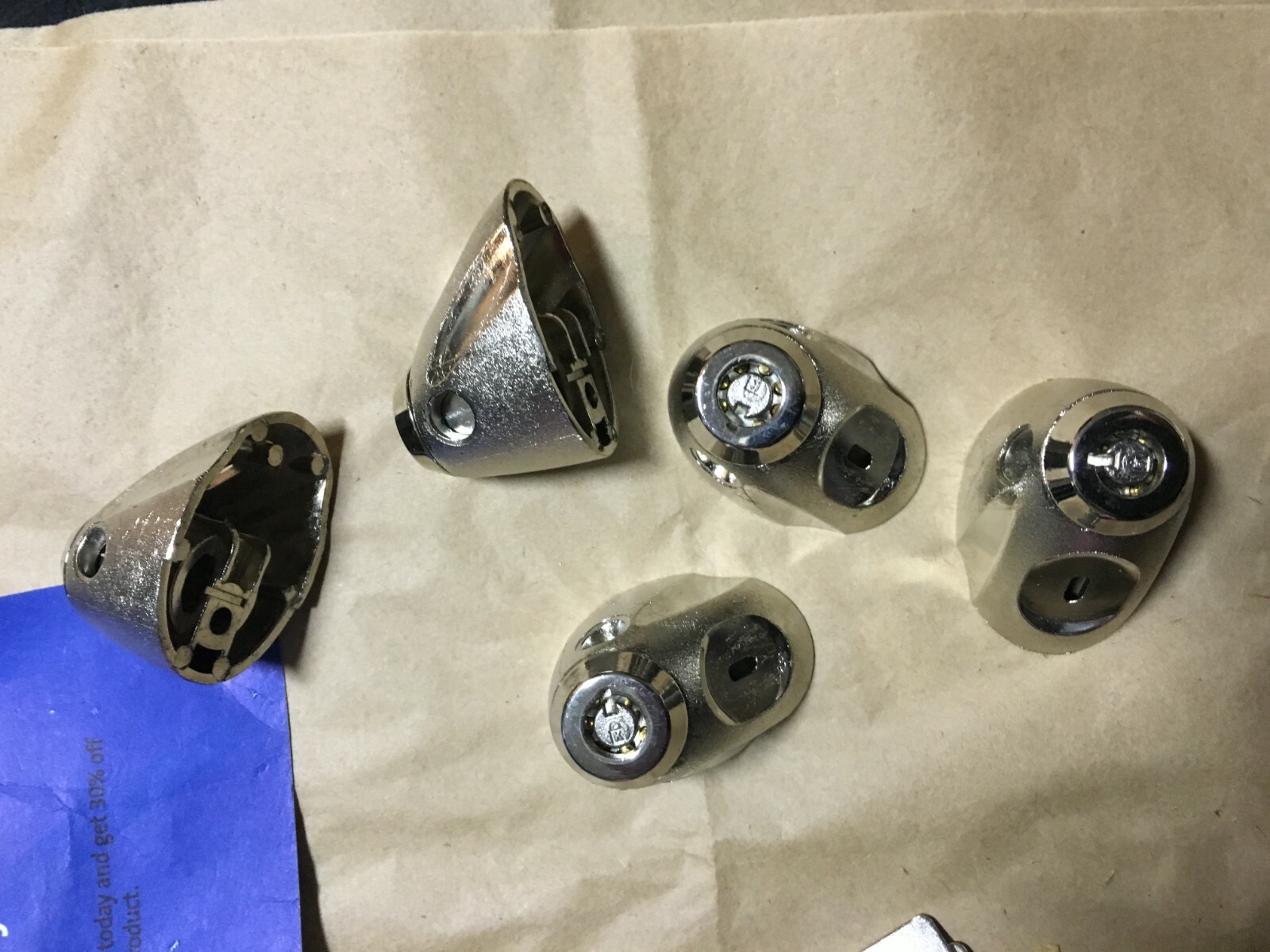 Lge. Quantity of assorted Kensington keys with some locks and assorted parts