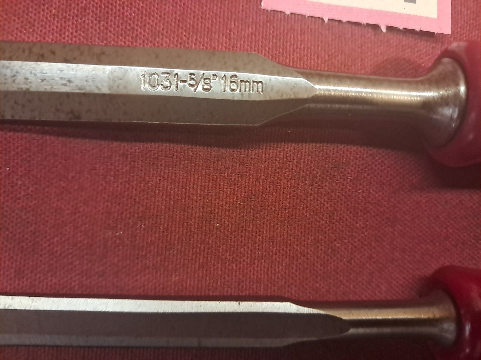 2 Vintage Erik Anton Berg Bevel‑Edge Chisels in Good Used Condition.