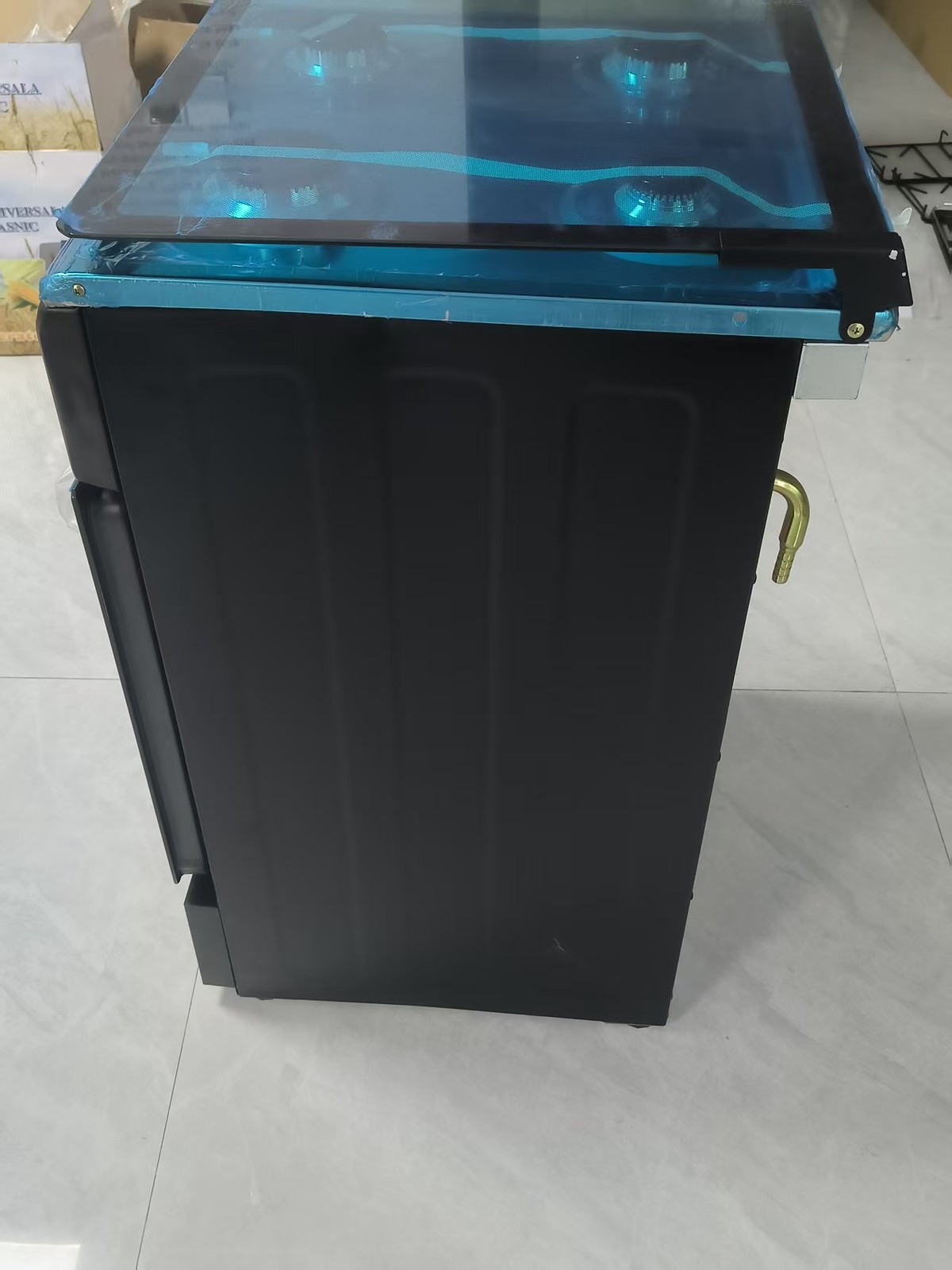 20″ LPG Gas Stove Free Standing Equipped with 4 coil burners with 60L Oven