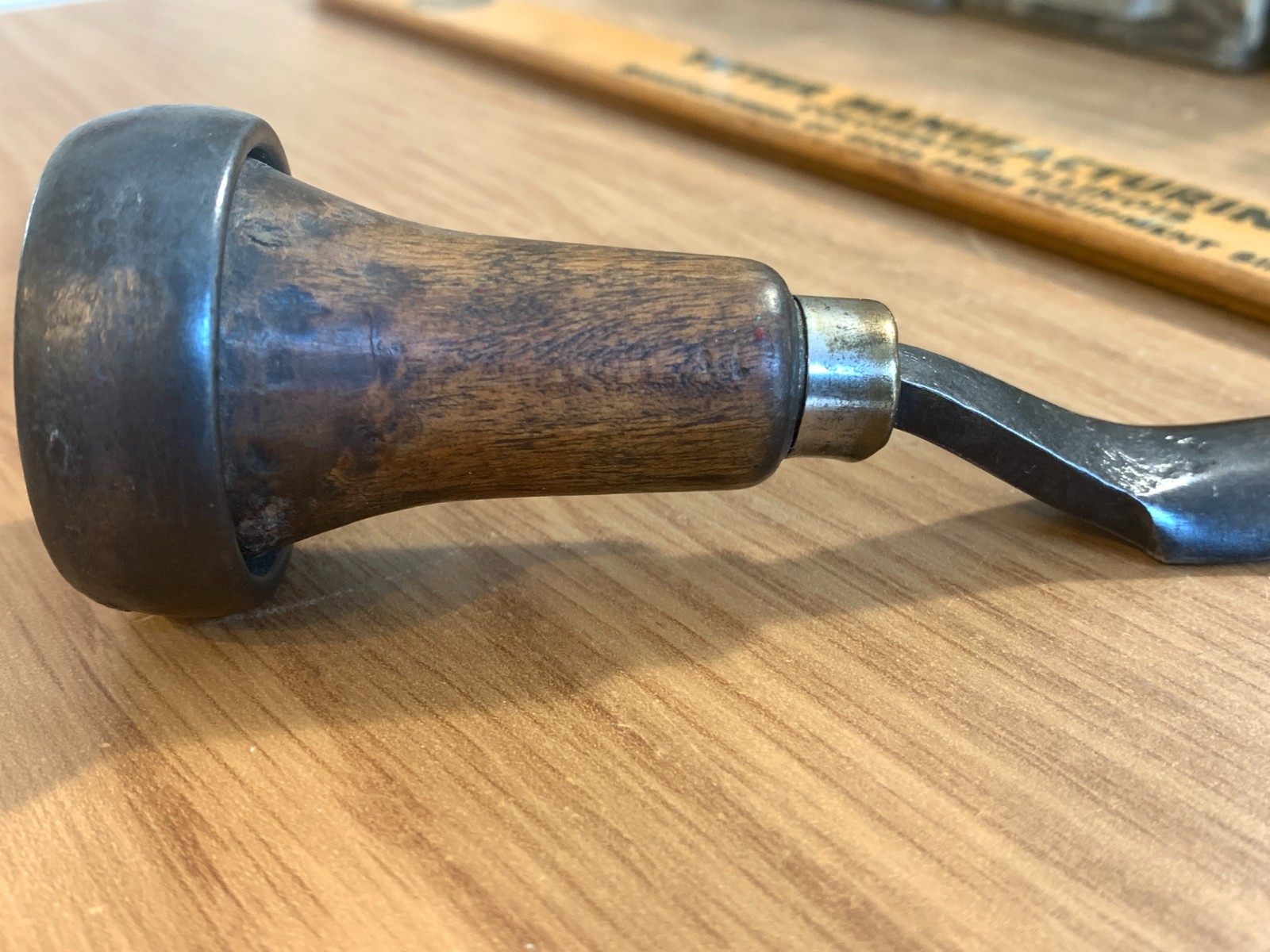Rare Antique Carpenters 1/8″ Woodworking Tanged Corner Chisel w/DEUSE Hammer cap