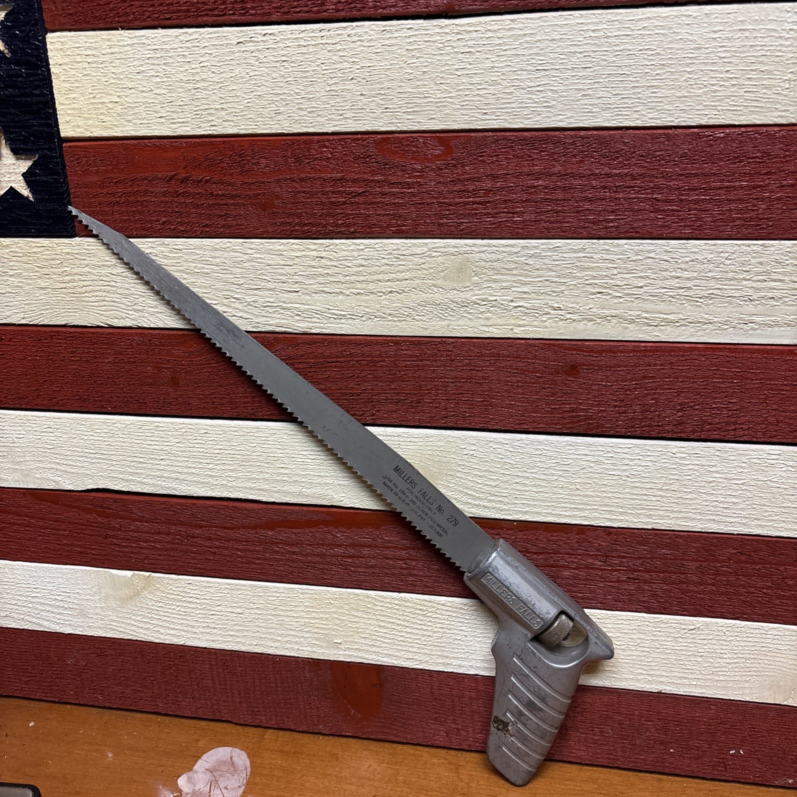 Vintage Millers Falls Hand Saw Pistol Grip Keyhole W/ No. 279 Blade Made in USA