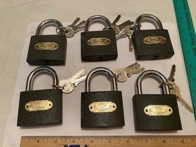NEW – LOT 6 – LARGE HEAVY DUTY STEEL PADLOCKS / 3 KEYS EACH – ALL LOCKS DIFF KEY