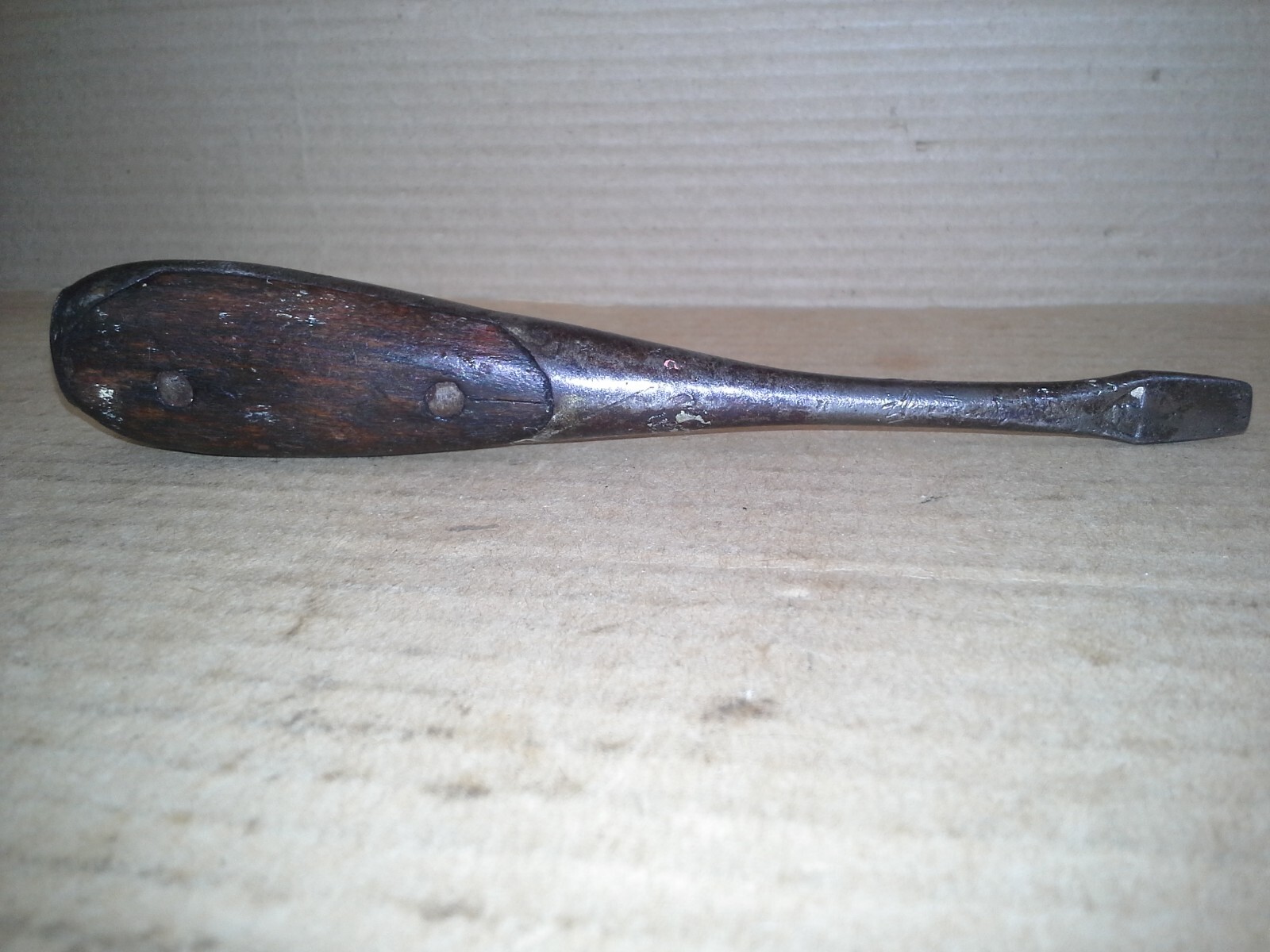 Vintage. Tobrin No. 2 Wood Handle Flat-head Screwdriver. VGC