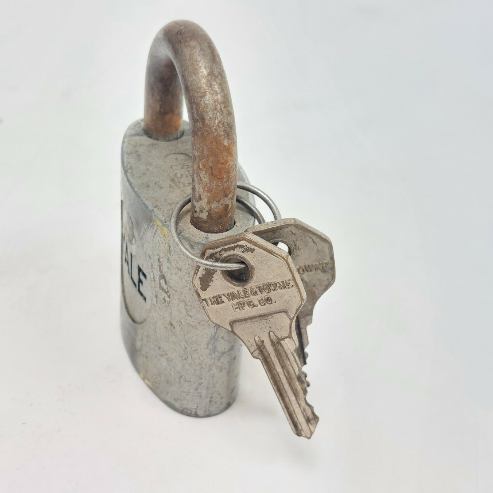 Vintage Yale & Towne Lock & 2 Key U.S.A. Padlock Silver Color