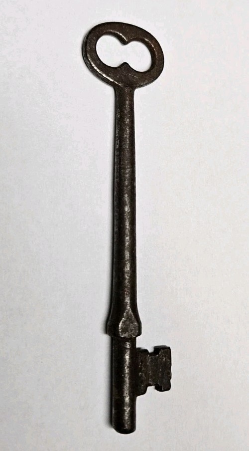 Vintage Skeleton Key Solid Iron