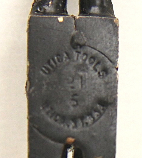1943-1944 Vintage Utica Drop Forge & Tool Corp. No. 21-6 in. Round Nose Pliers