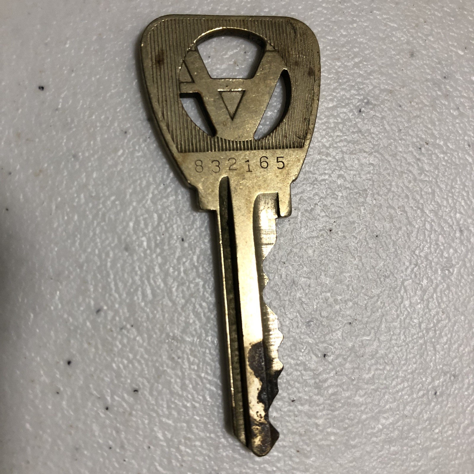 Vintage Key Amerock AR4 With Engraved “A” Logo & Serial Number 832165