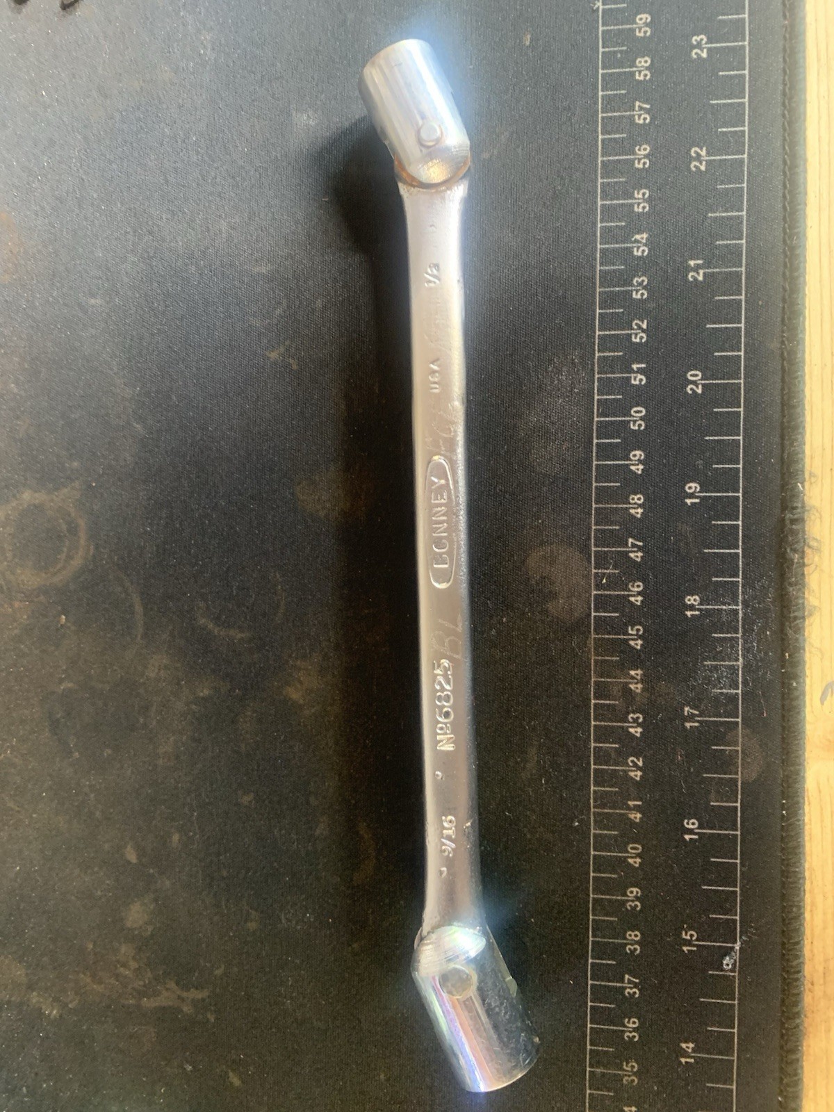 Bonney Tools USA 6825 SAE 9/16″ x 1/2″ Double Flex-Head Box End Wrench