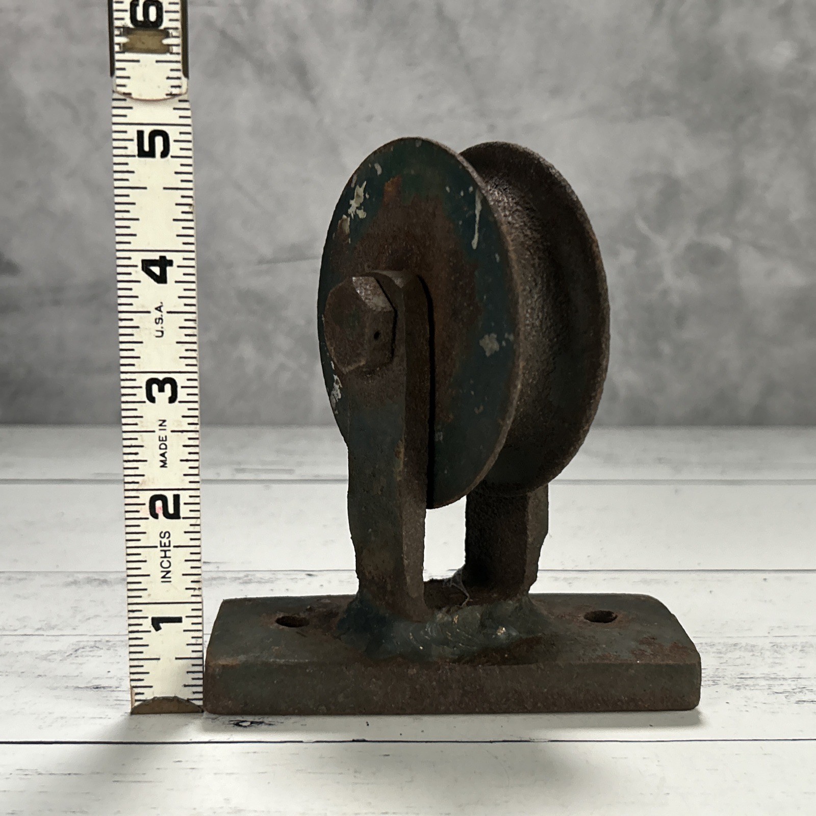 Vintage Cast Iron Industrial Pulley Wheel Angled Detroit Factory Rustic Decor