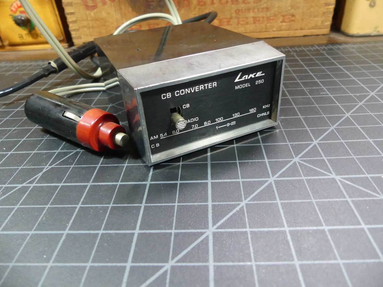 Vintage Lake Model 250 CB Radio Converter Parts or Repair Classic Auto Hot Rod