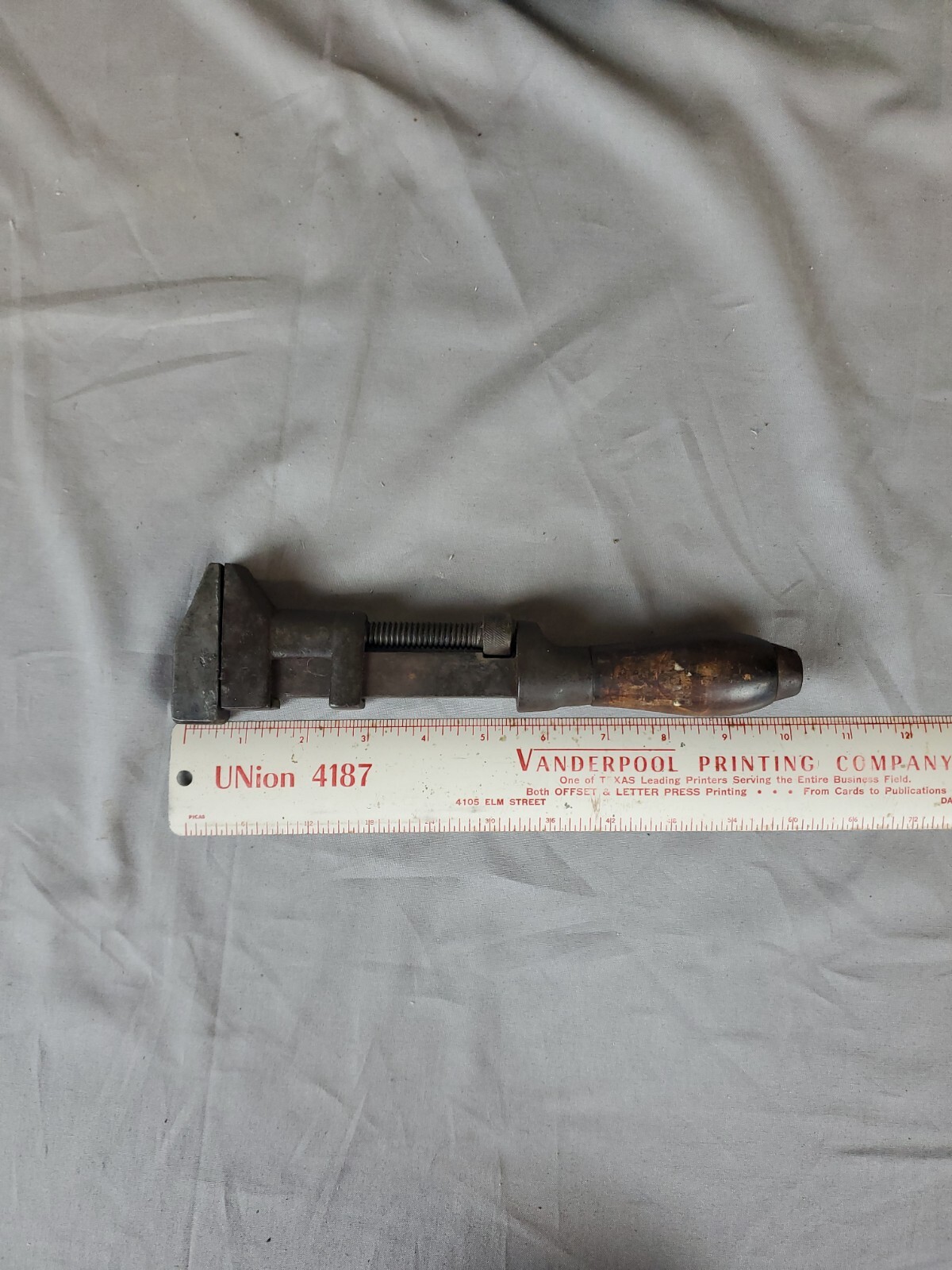 Vintage COE’S & WRENCH CO. Worcester Mass 10″ Monkey Wrench Wooden Handle Adj.