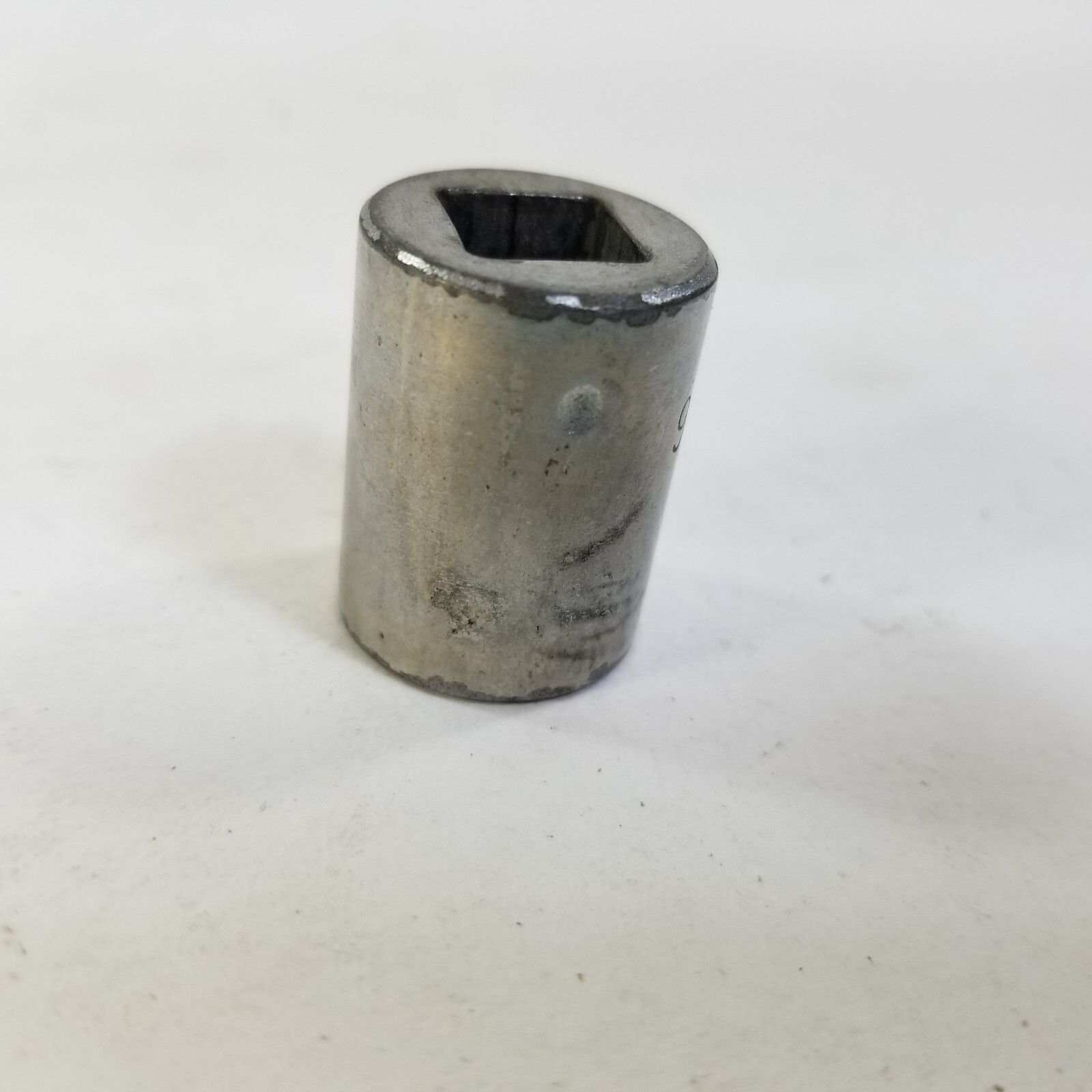 Vintage Thorsen USA 318 9/16″ SAE 3/8″ Drive 12-Point Socket