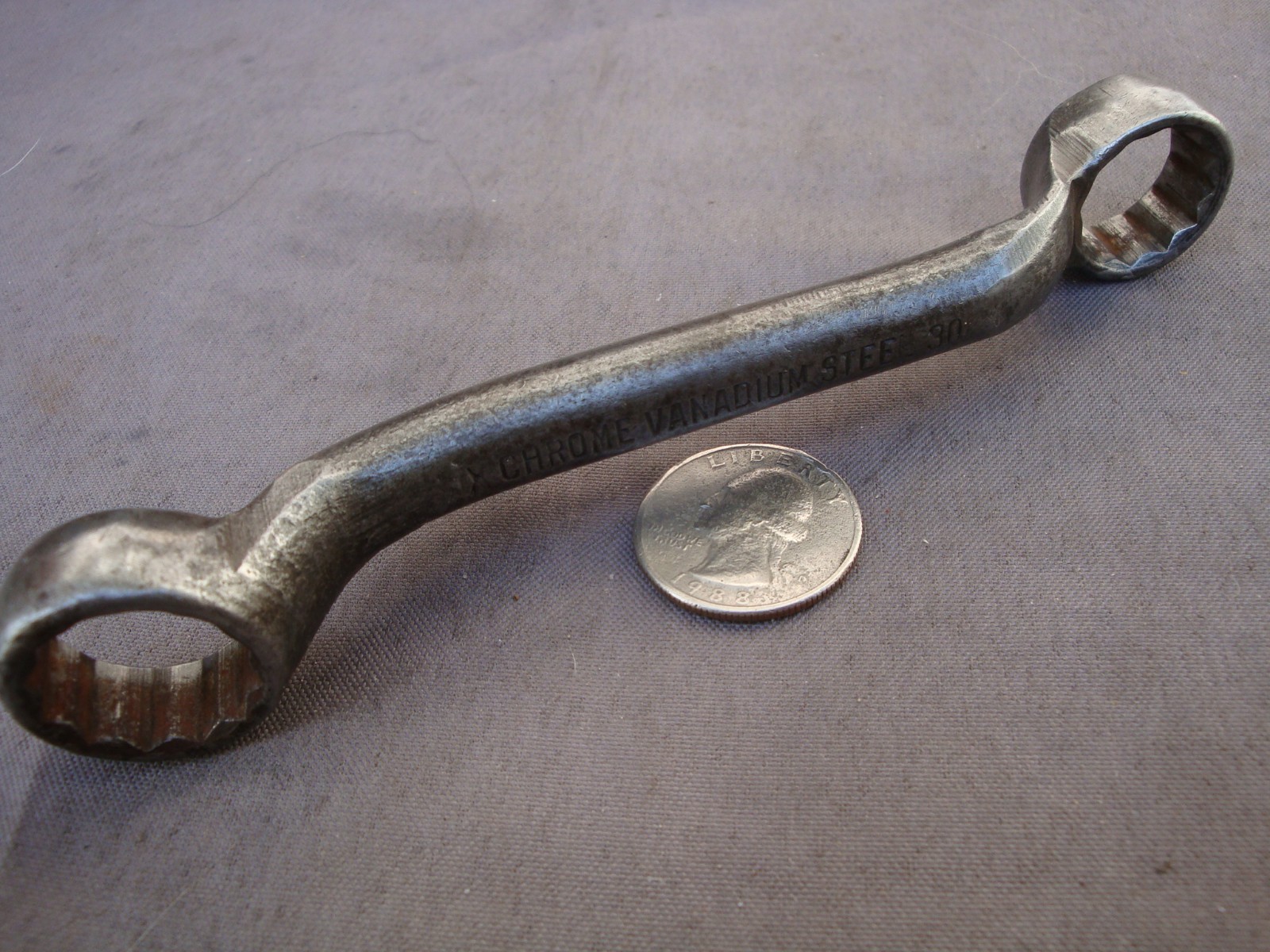 Hinsdale 5/8″ X 11/16″ 12 Pt Short Offset Box Wrench X Chrome Vanadium Steel 30