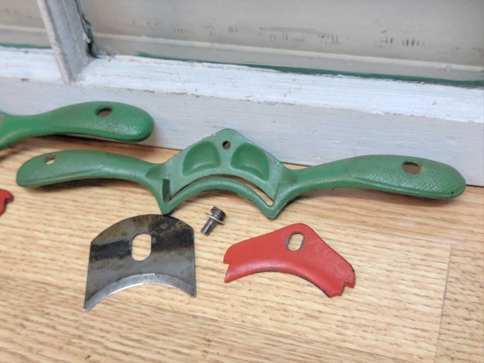 Vintage Kunz No. 50 Convex & No. 55 Concave Half Round Carving Spokeshave Set